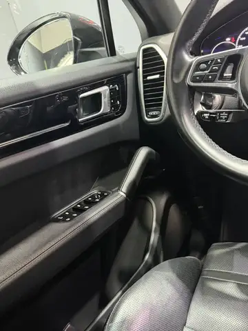Porsche Cayenne E-Hybrid *Coupe* Ansicht 33
