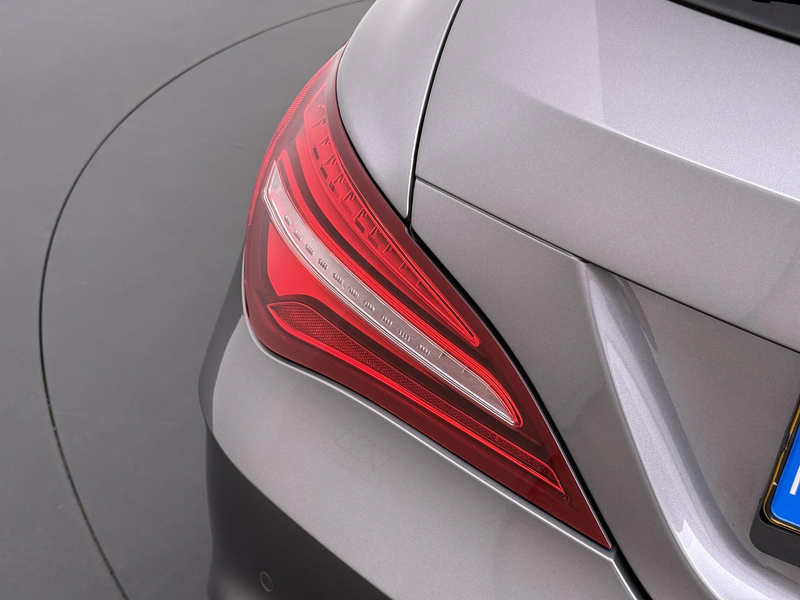 Mercedes-Benz CLA 180 Shooting Brake Business Solution AMG Trekhaak Auto — photo 14