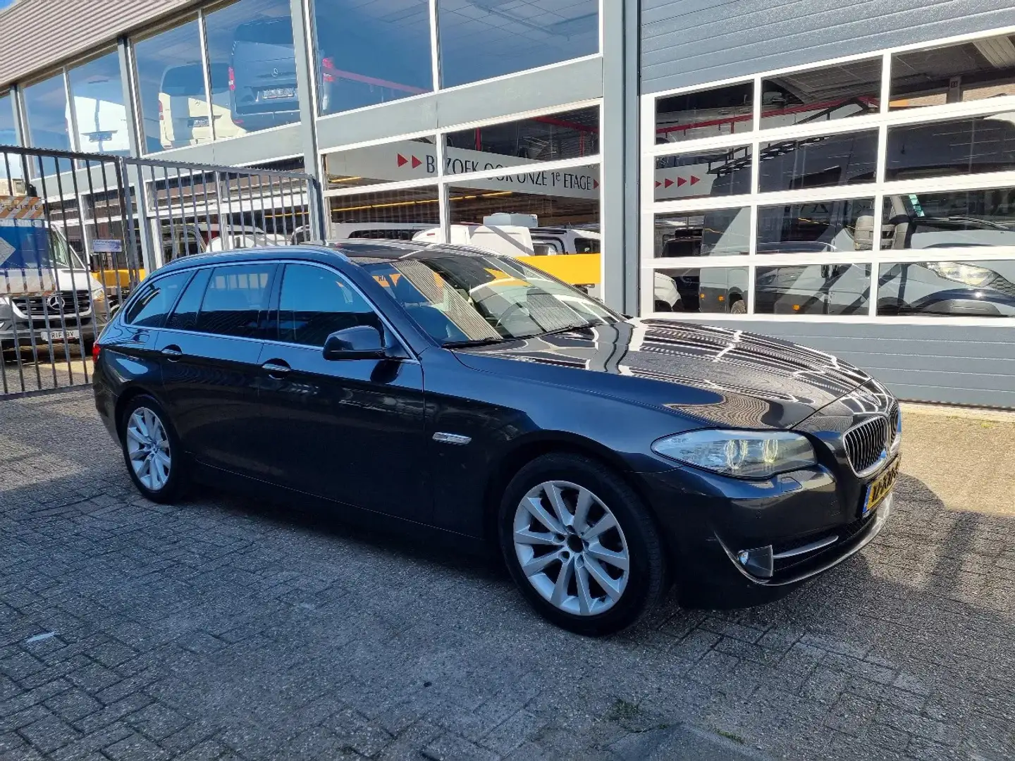 BMW 520 5-serie 520D Touring/ Pano/ Leer/ Navi/ Vol Gris - 1