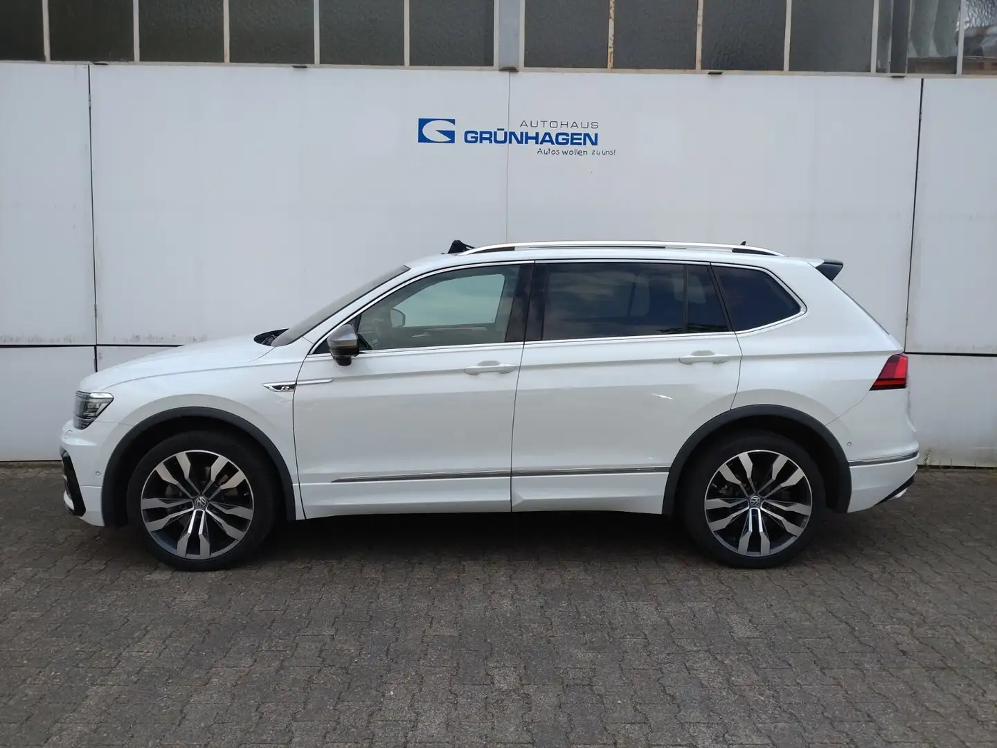 Volkswagen Tiguan Allspace Tiguan Allspace 2.0 TDI Highline 4Motion Navi/SHD Weiß - 2