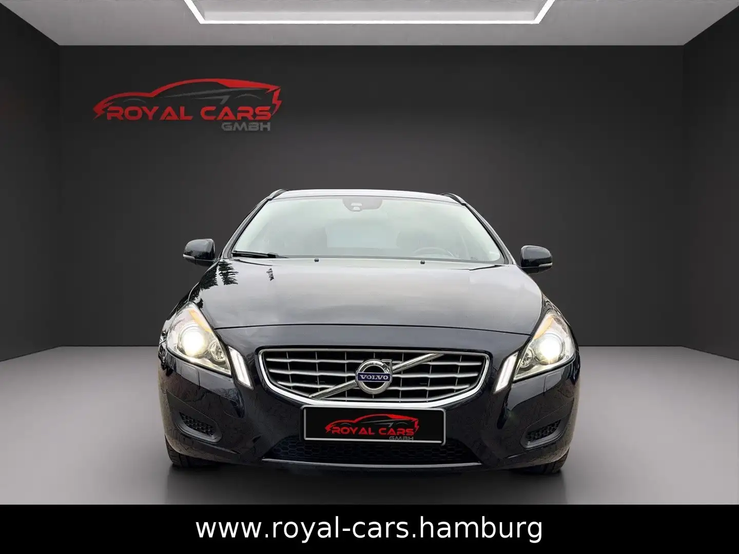 Volvo V60 Kombi Momentum KLIMA*SHZ*PDC*XENON*LED!*NAVI Czarny - 2