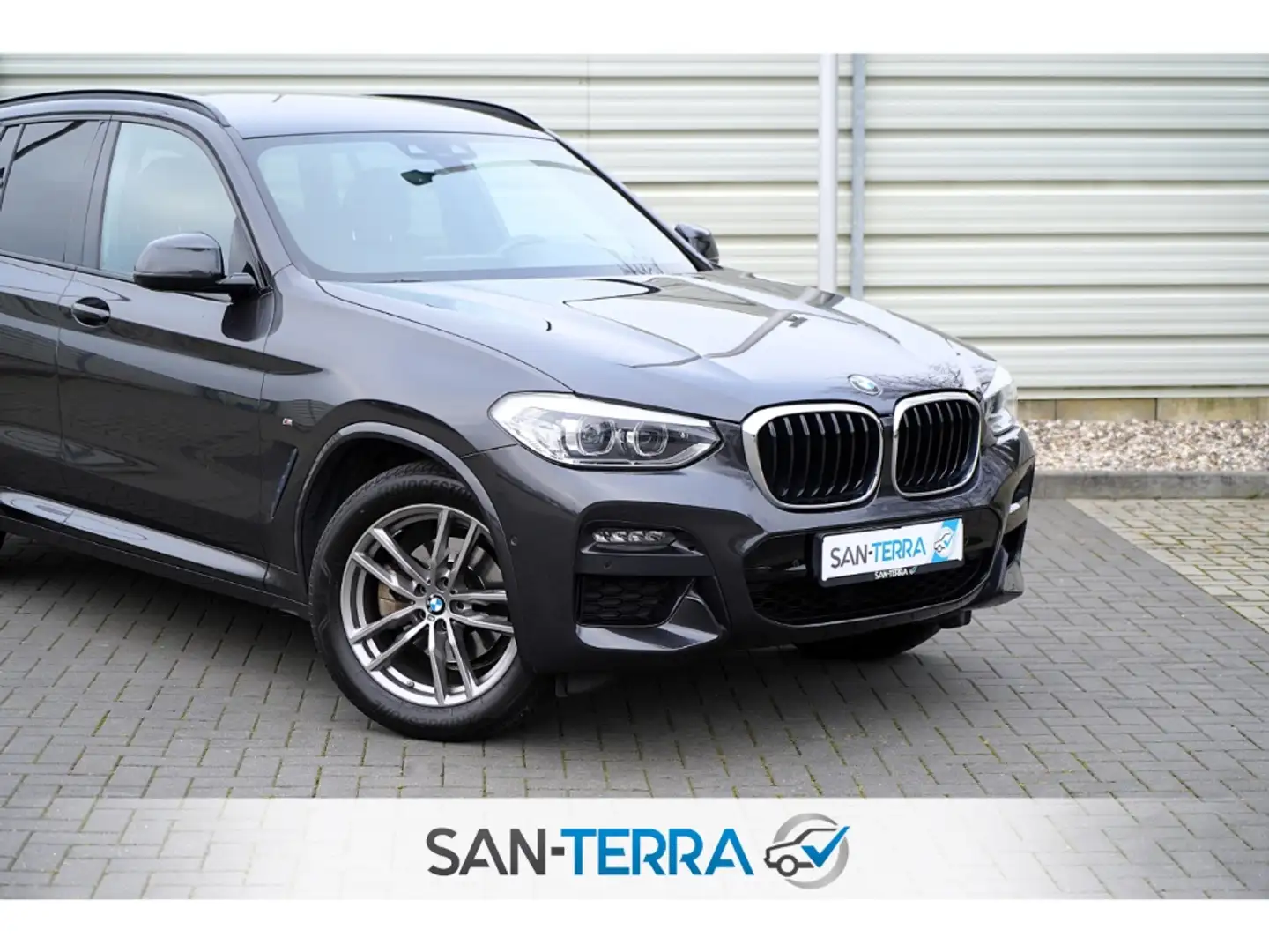 BMW X3 sDrive 18d M SPORT PAKET LEDER*NAVI*VIRTUEL*KAMERA Grau - 2