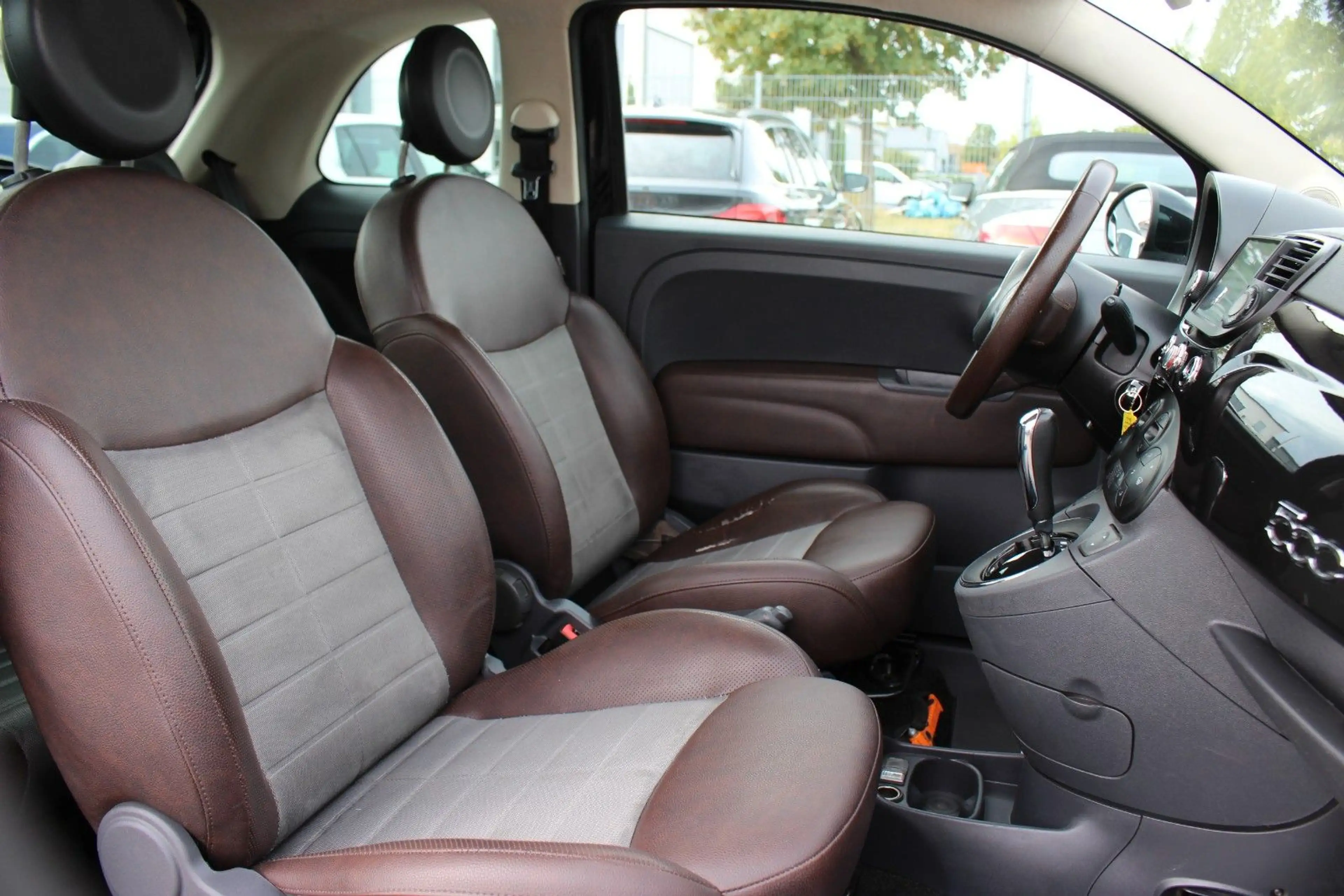 Fiat 500 1.2 LOUNGE/SHEFT/KLIMA/NAVI/AHK/LEDER/ — photo 13