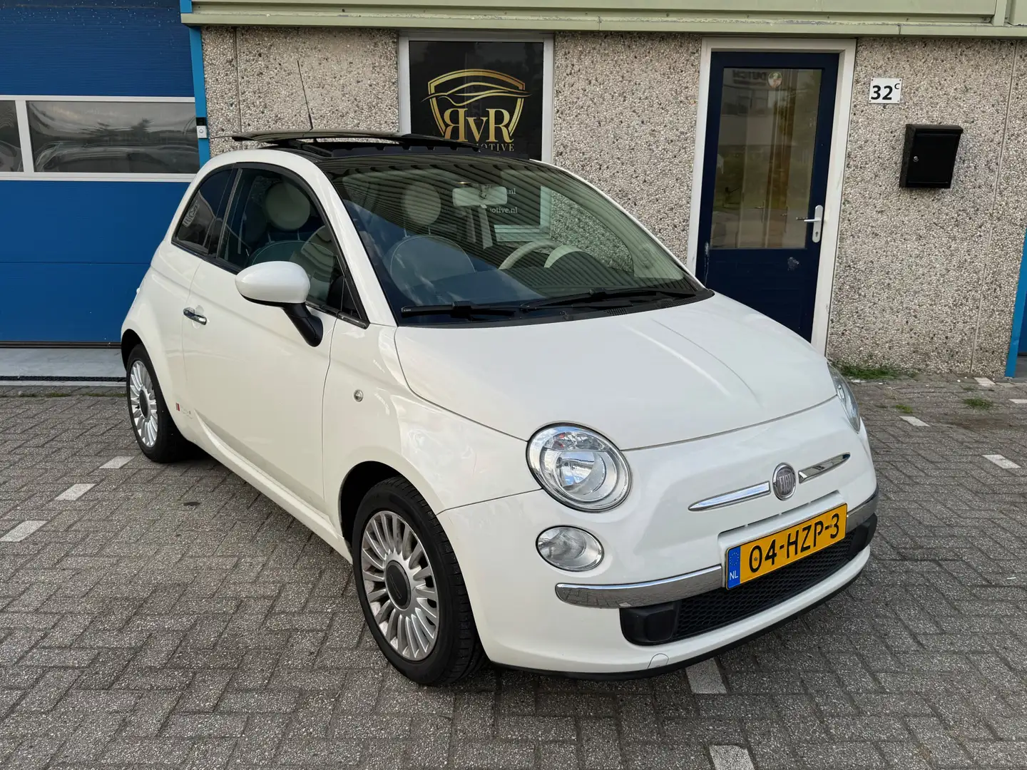 Fiat 500 1.2 Lounge AUT OPEN-PANO Wit - 2
