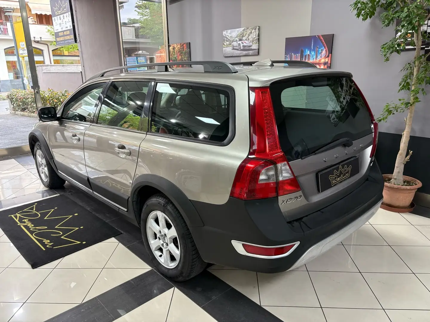 Volvo XC70 2.4 d5 Summum awd 185cv auto Beige - 2