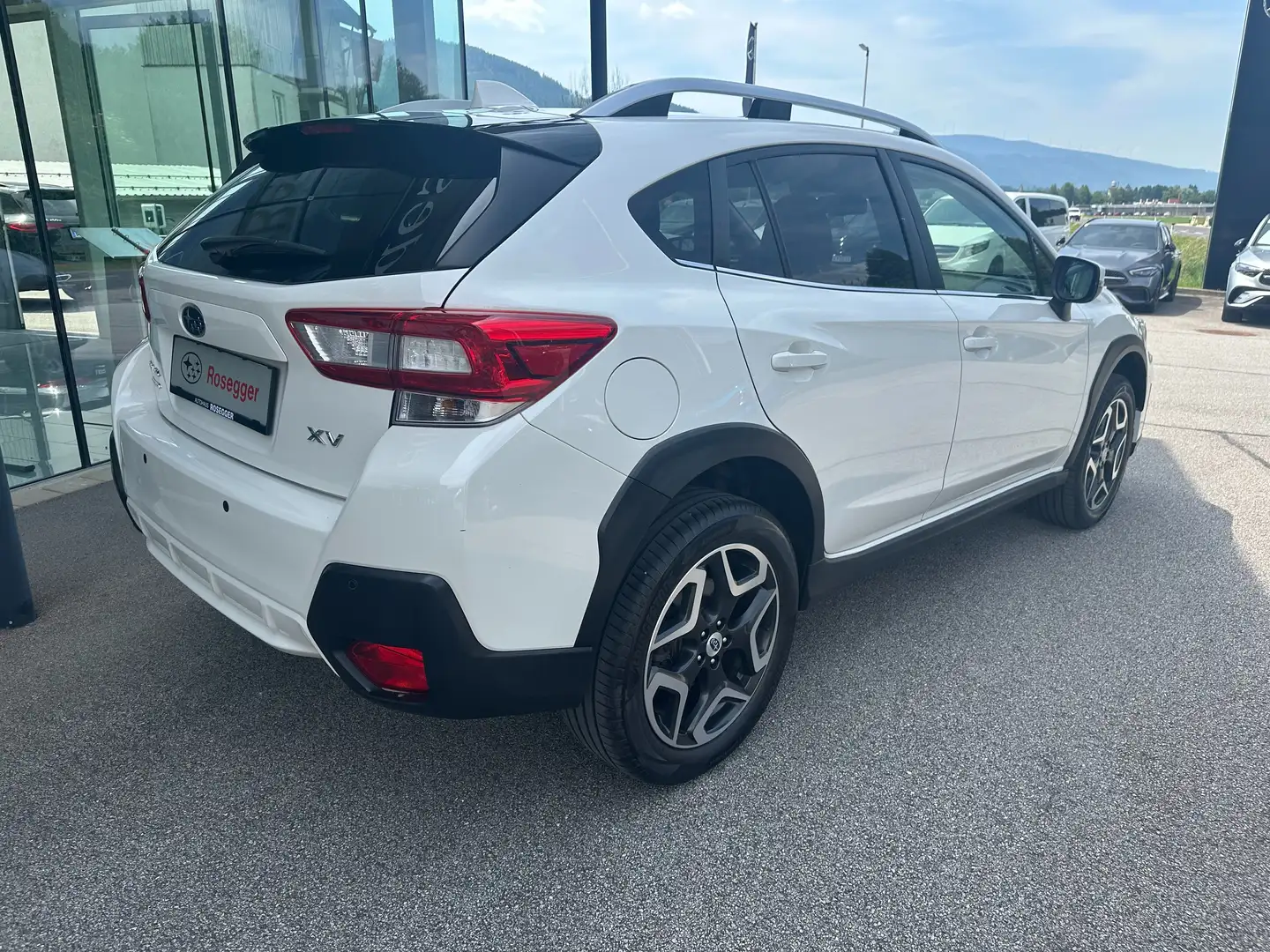 Subaru XV 2.0i-S CVT Style Navi Allrad Aut. Weiß - 2