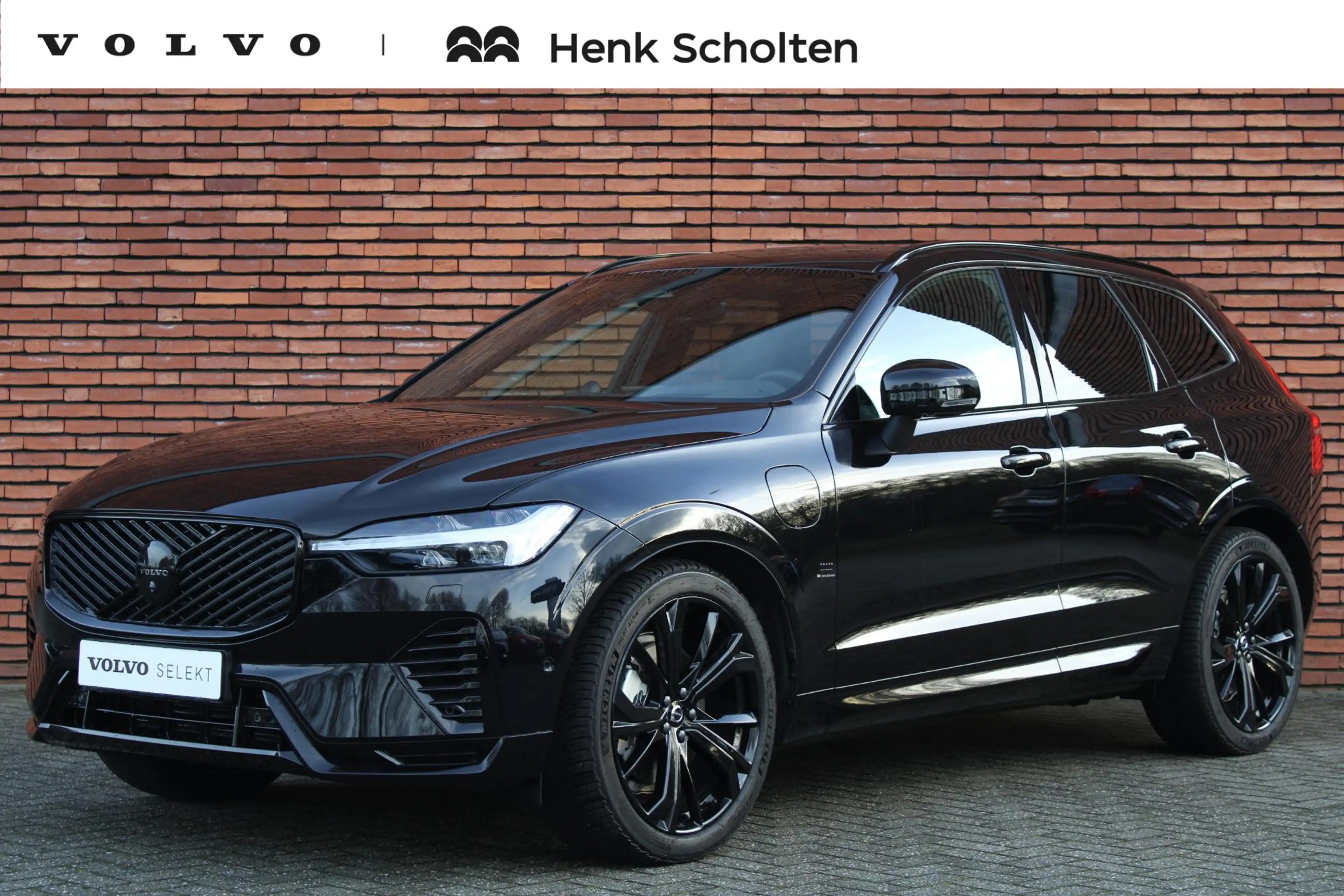Volvo XC60 2.0 T6 Plug-in hybrid AWD Ultra Black Edition | Lu