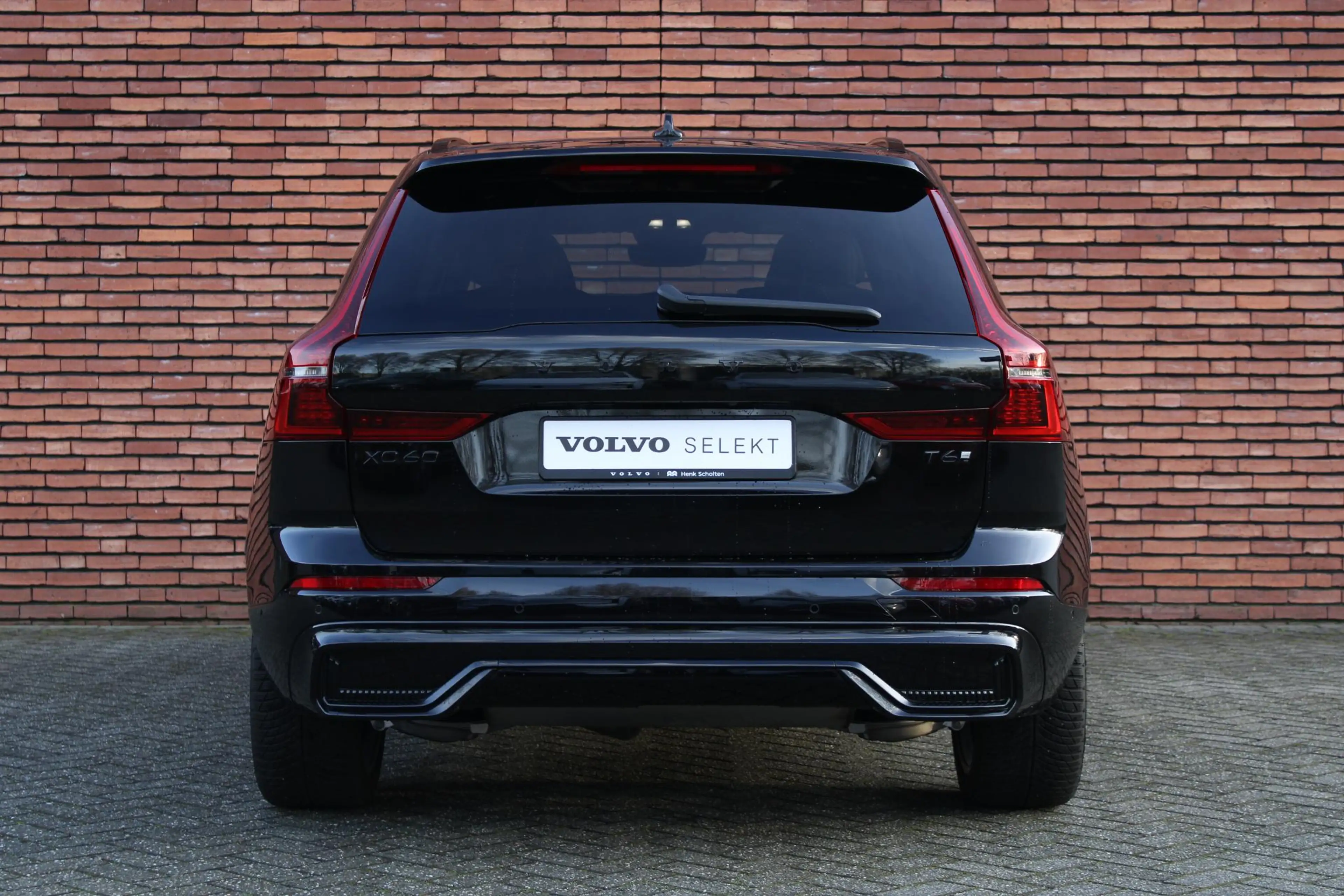 Volvo XC60 2.0 T6 Plug-in hybrid AWD Ultra Black Edition | Lu — photo 5