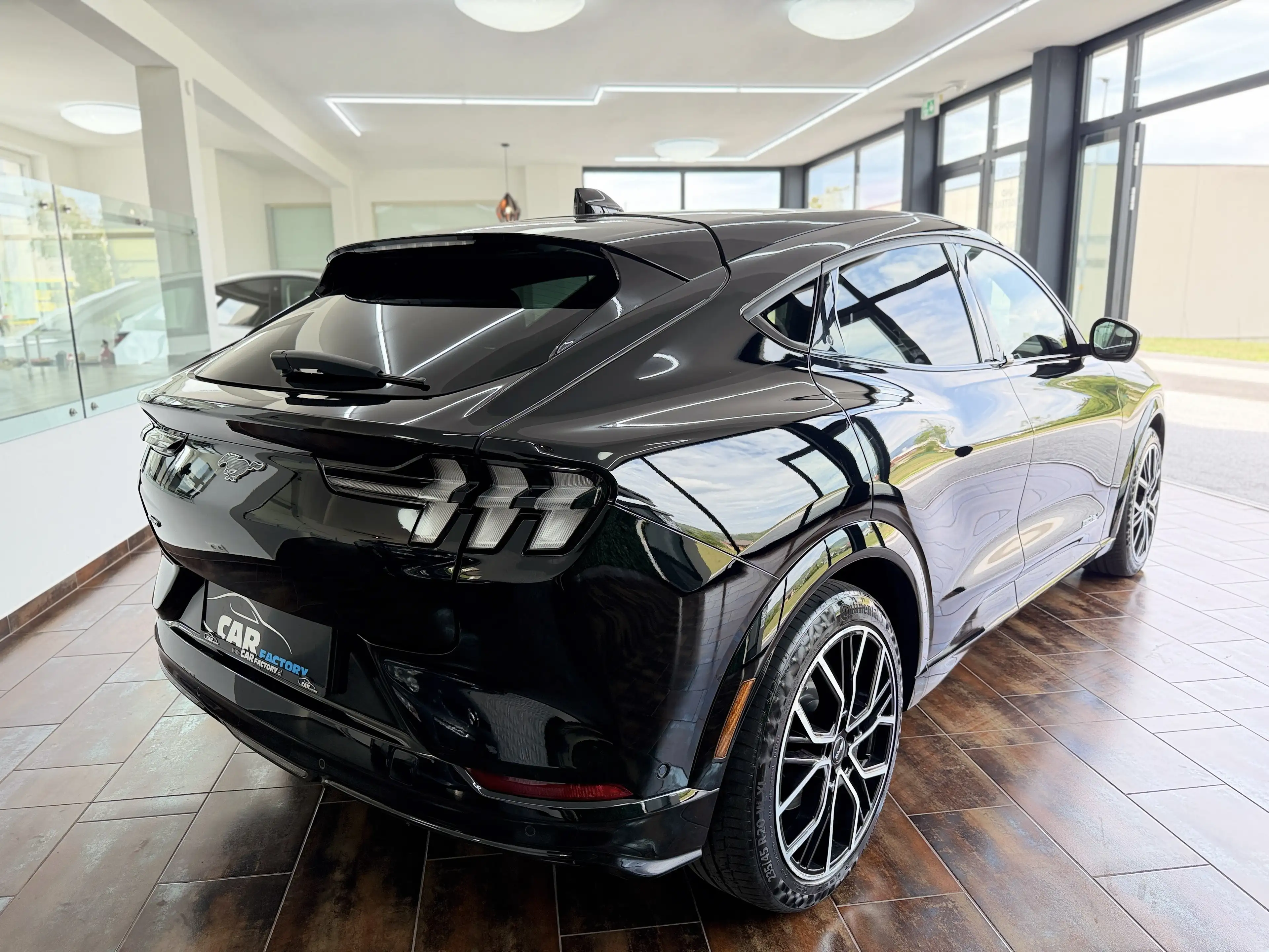Ford Mustang Mach-E AWD Elektro Extended Range * MWST * 20 ZOLL — photo 6