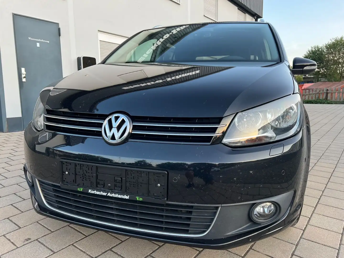 Volkswagen Touran Life Schwarz - 1