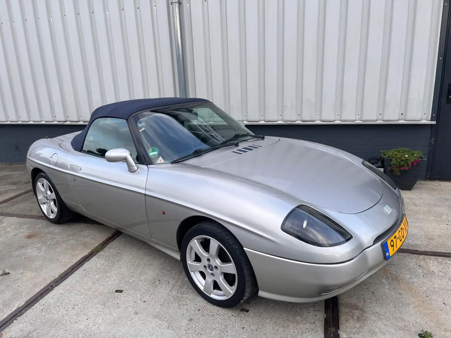 Fiat Barchetta 1.8-16V Grijs - 2