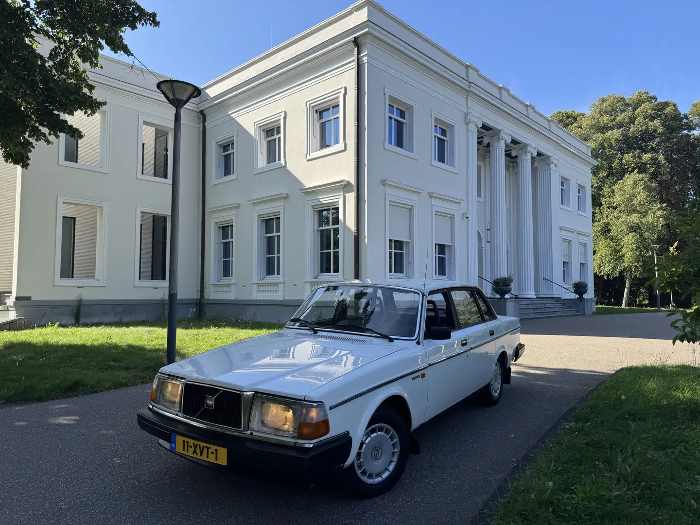 Volvo 240 2.3 GL AUTOMAAT '84 161000 KM ! UNIEK !! Wit - 1