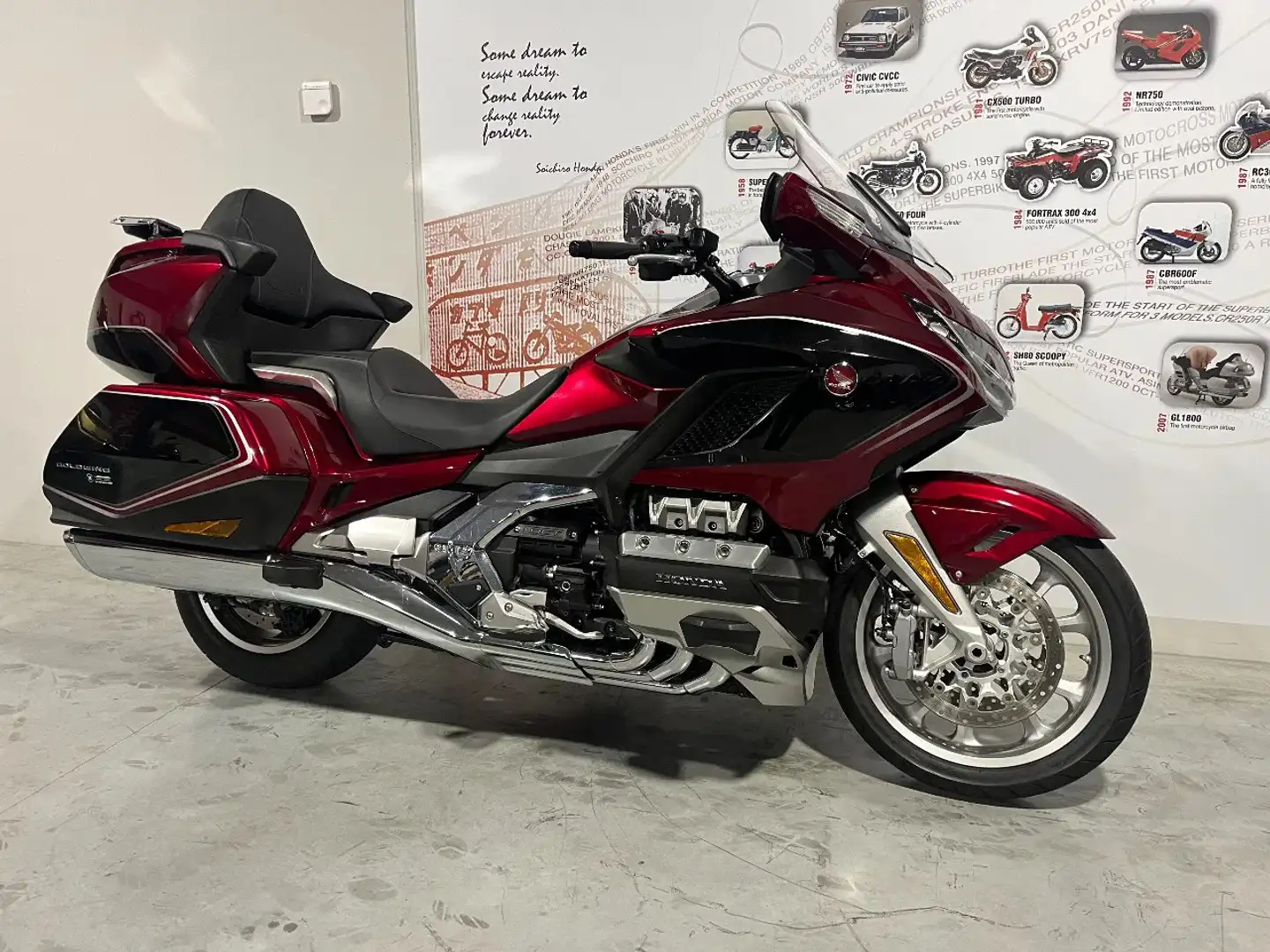 Honda GL 1800 Goldwing DCT Deluxe in topstaat - 1