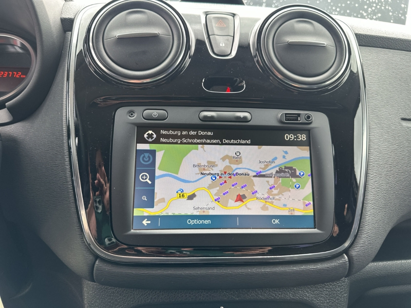 Dacia Lodgy 1.3 TCe 130 STEPWAY GPF NAVI KLIMA DAB RFK ALU — photo 13