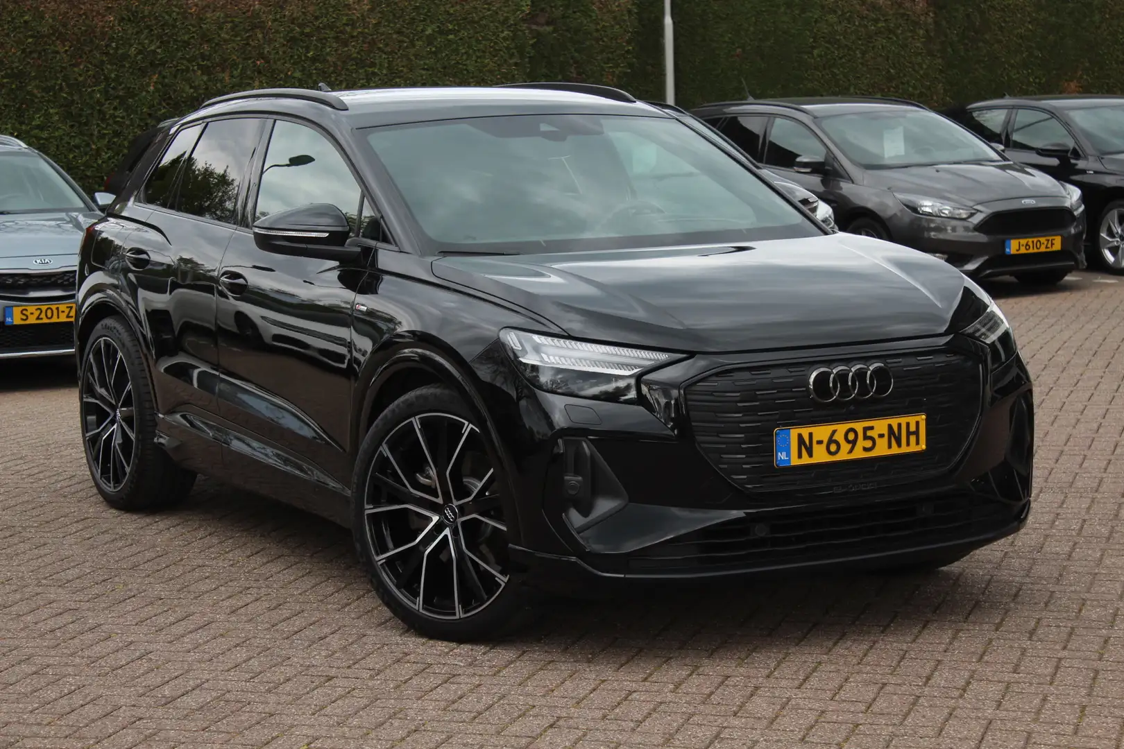 Audi Q4 e-tron 50 quattro Launch edition S Competition 77 kWh / S Negro - 1