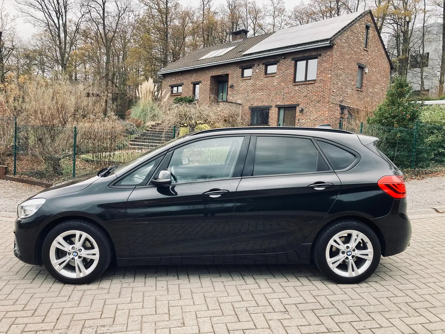 BMW 218 Active Tourer 218 d pack sport ! Noir - 2