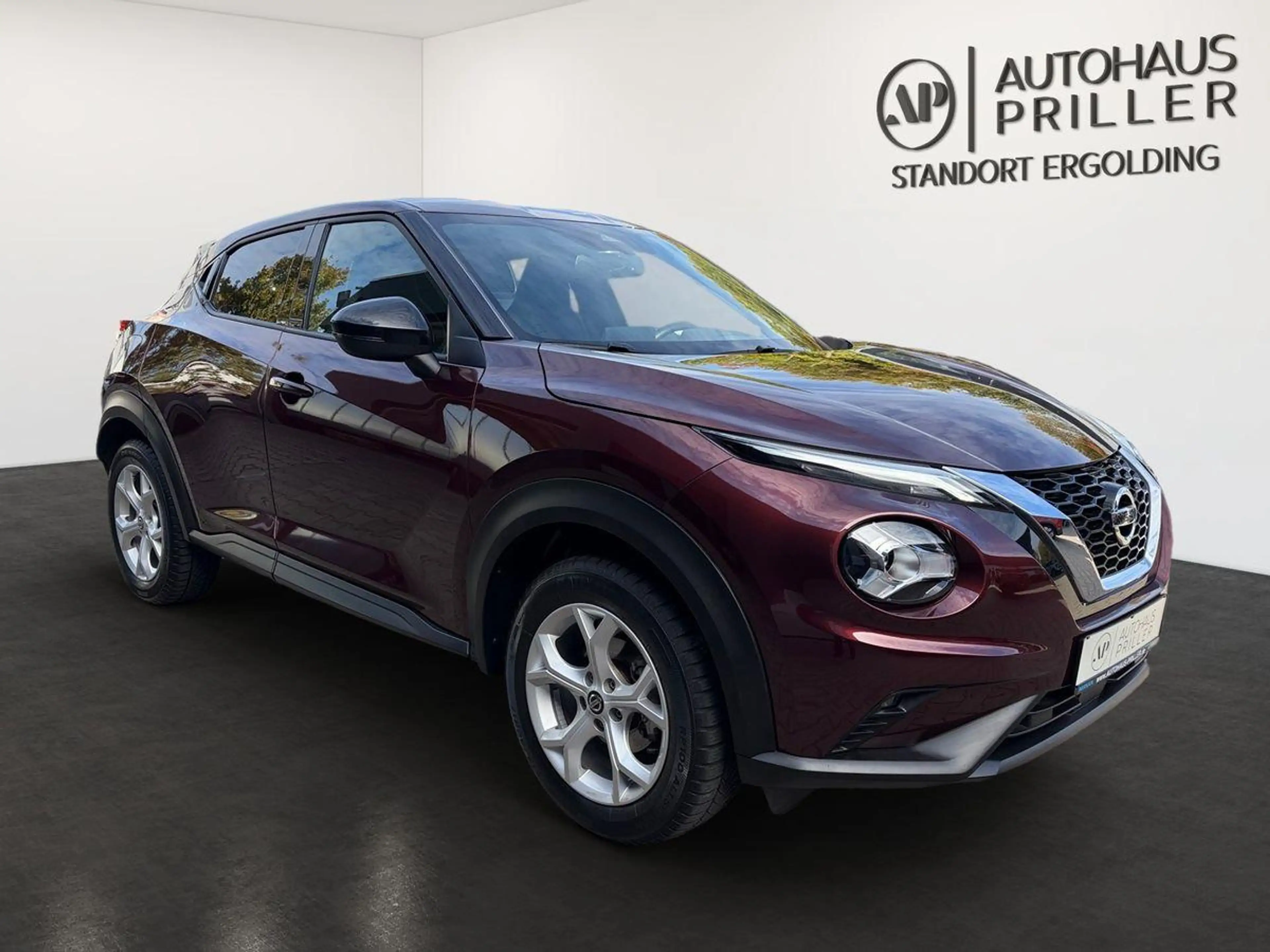 Nissan Juke 1.0 DIG-T AT N-Connecta *WINTER-PAKET* — photo 4