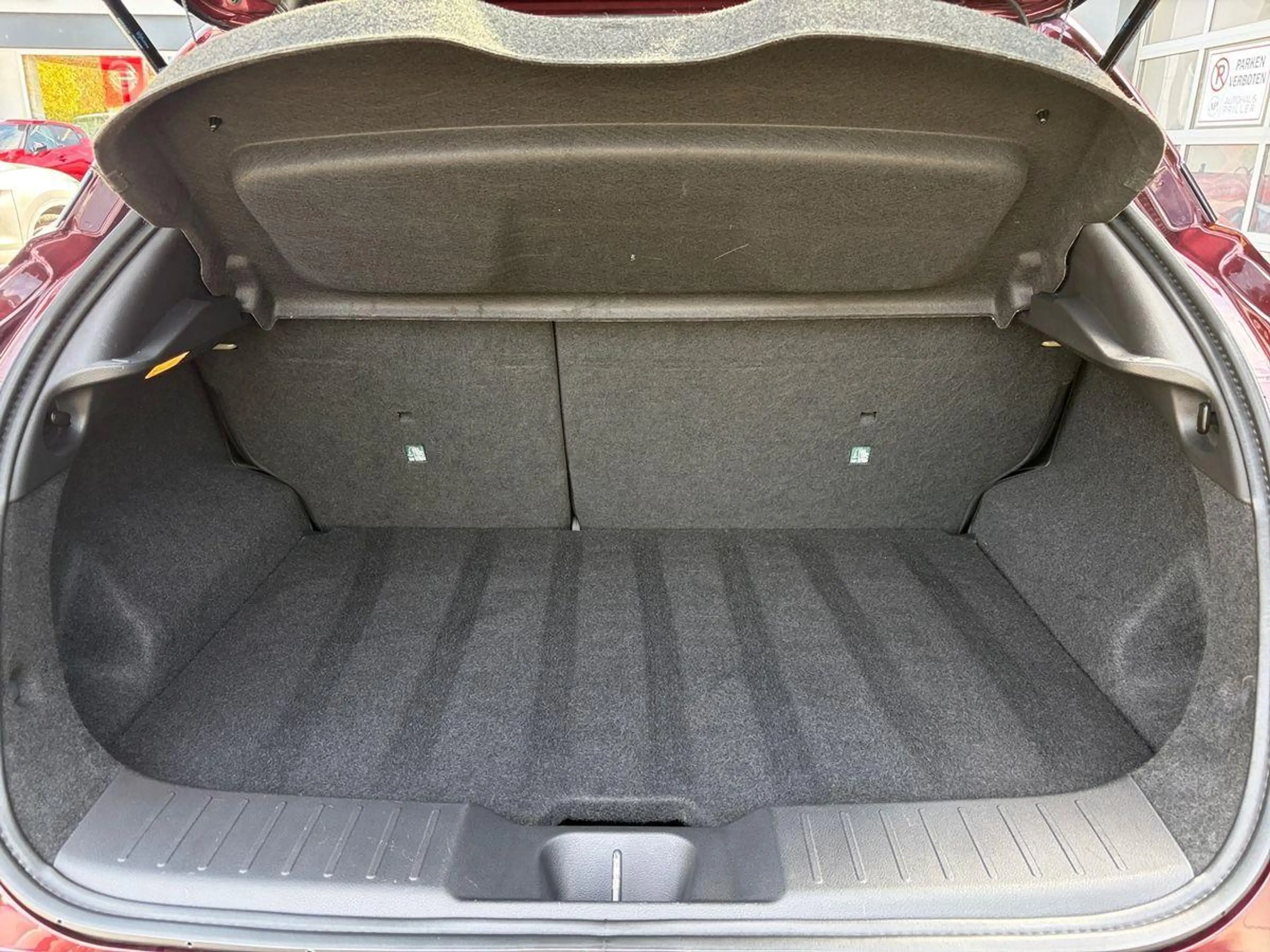Nissan Juke 1.0 DIG-T AT N-Connecta *WINTER-PAKET* — photo 11