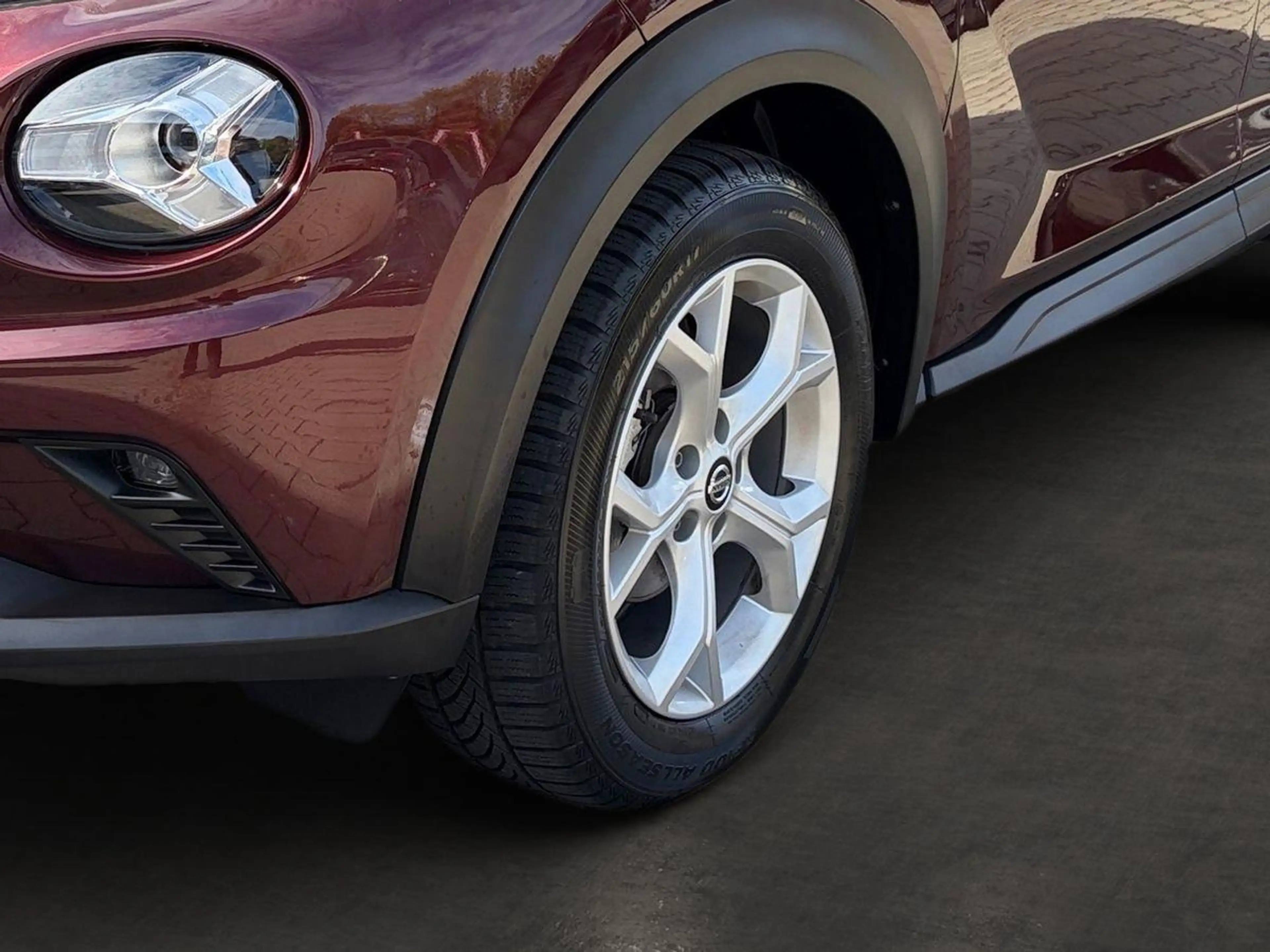 Nissan Juke 1.0 DIG-T AT N-Connecta *WINTER-PAKET* — photo 10