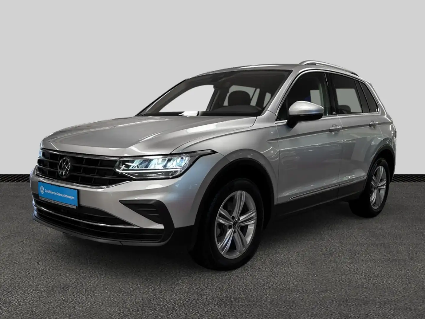 Volkswagen Tiguan Move 1.5 TSI DSG AHK Navi LED ACC Kamera Silber - 2