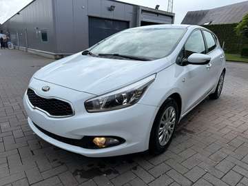 Cee'd 1.4i Easy GARANTIE 1 AN/JAAR