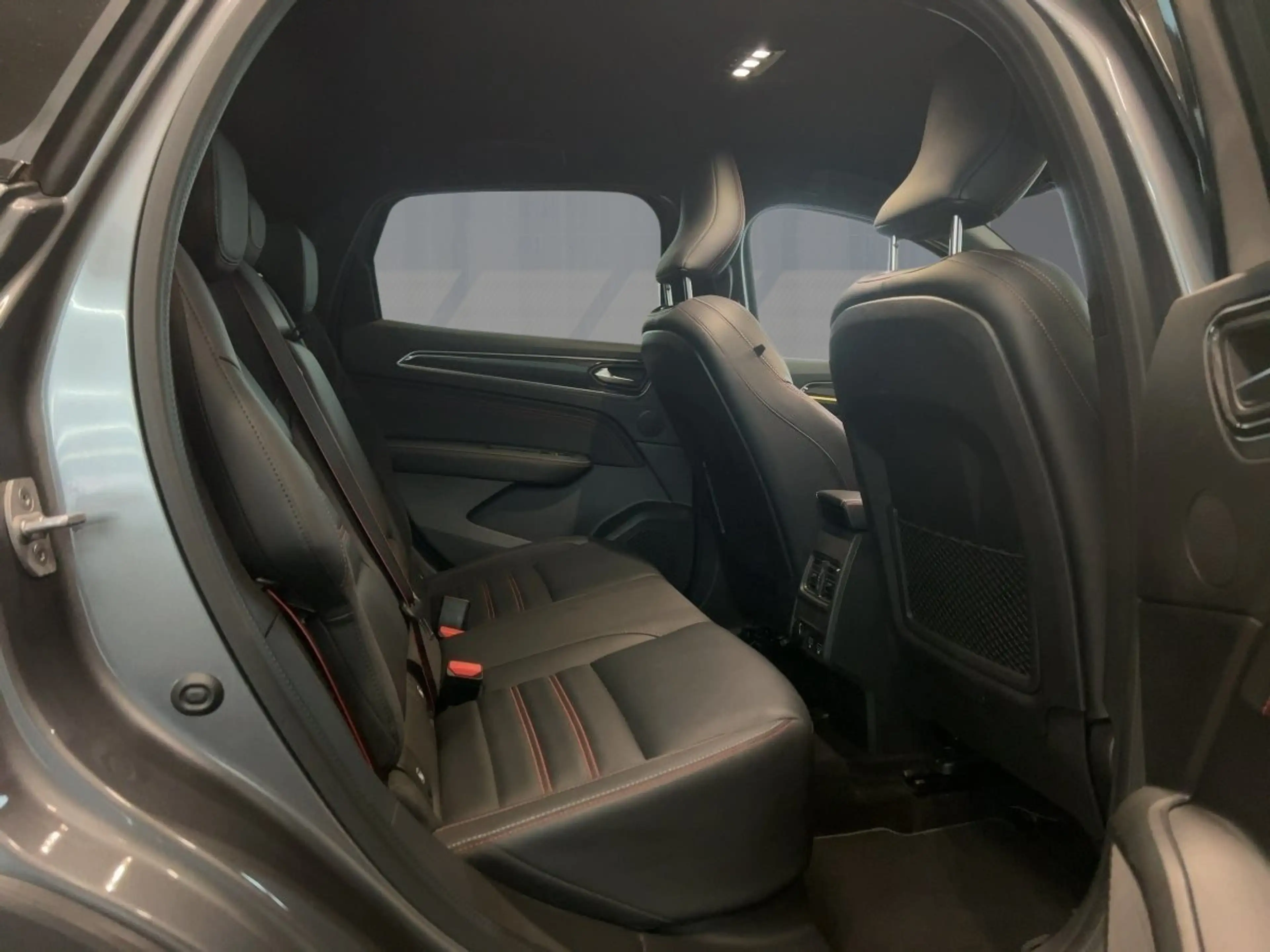 Renault Arkana R.S. LINE E-TECH 145 SHZ LED Kamera — photo 9