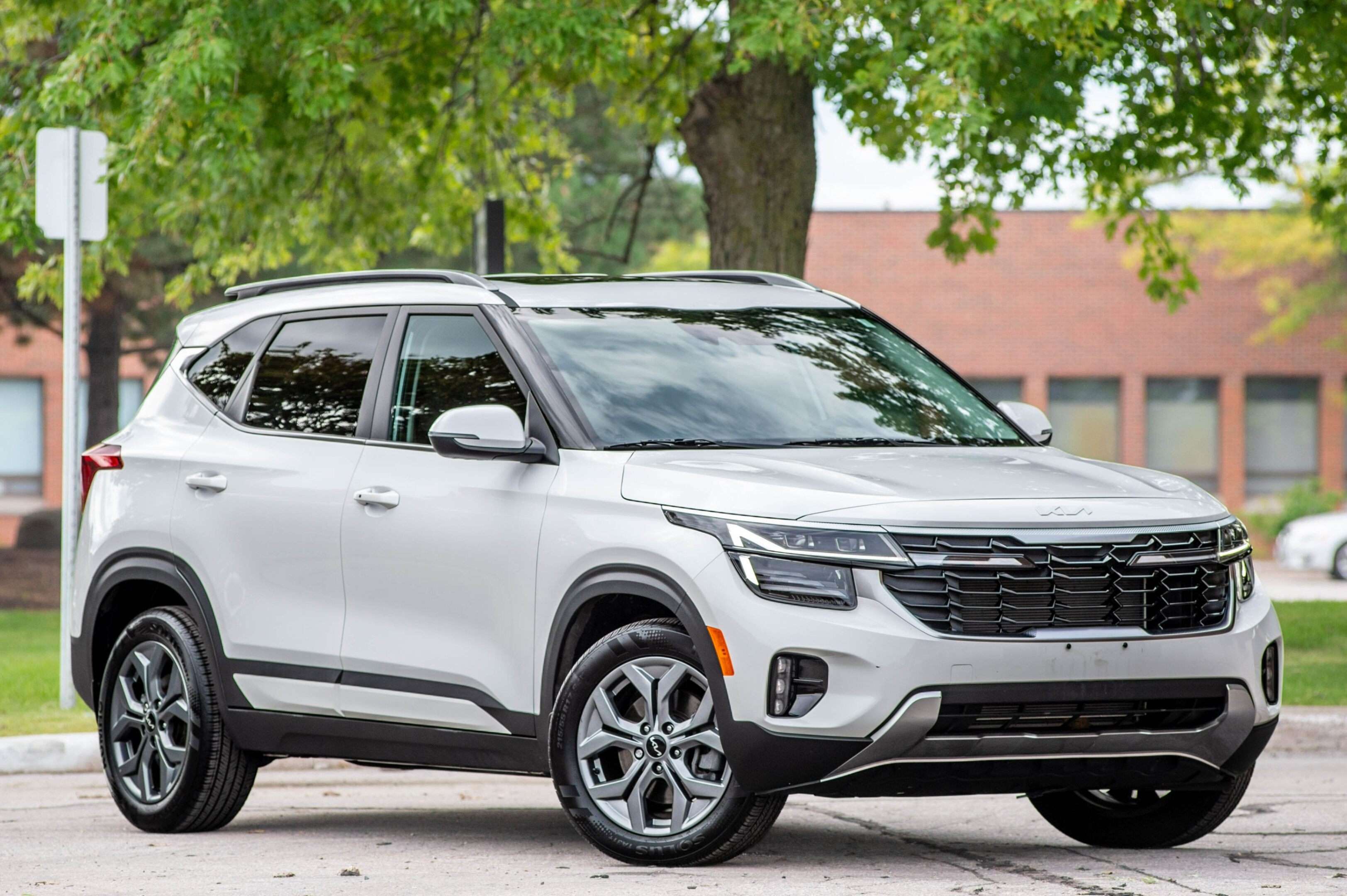 2026 Kia Seltos EX AWD | Clean Carfax | Low Mileage | One Owner — снимка 1