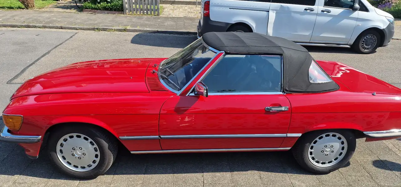 Mercedes-Benz SL 300, foto 1