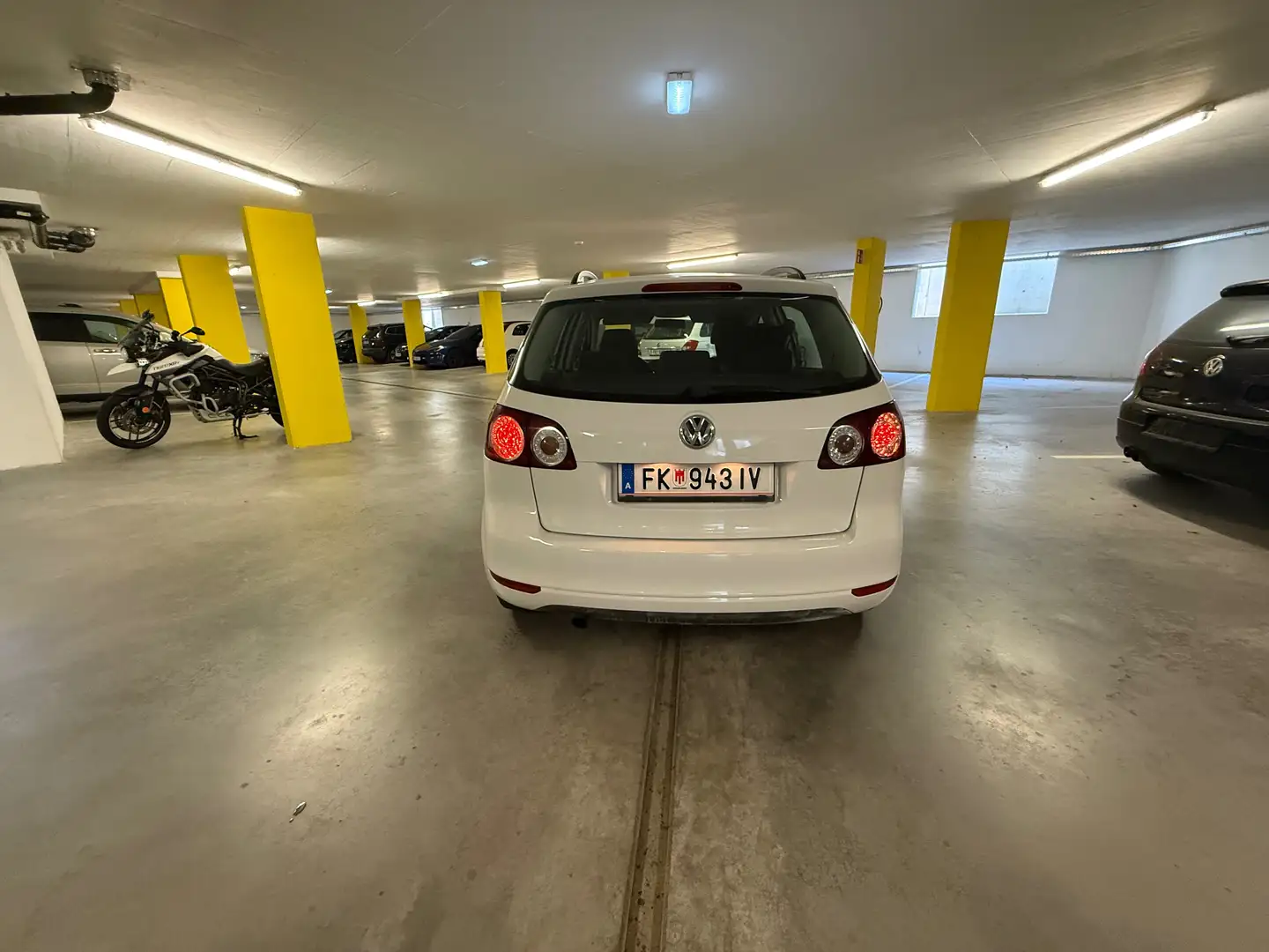 Volkswagen Golf Plus Comfortline 1,6 TDI DPF Weiß - 2