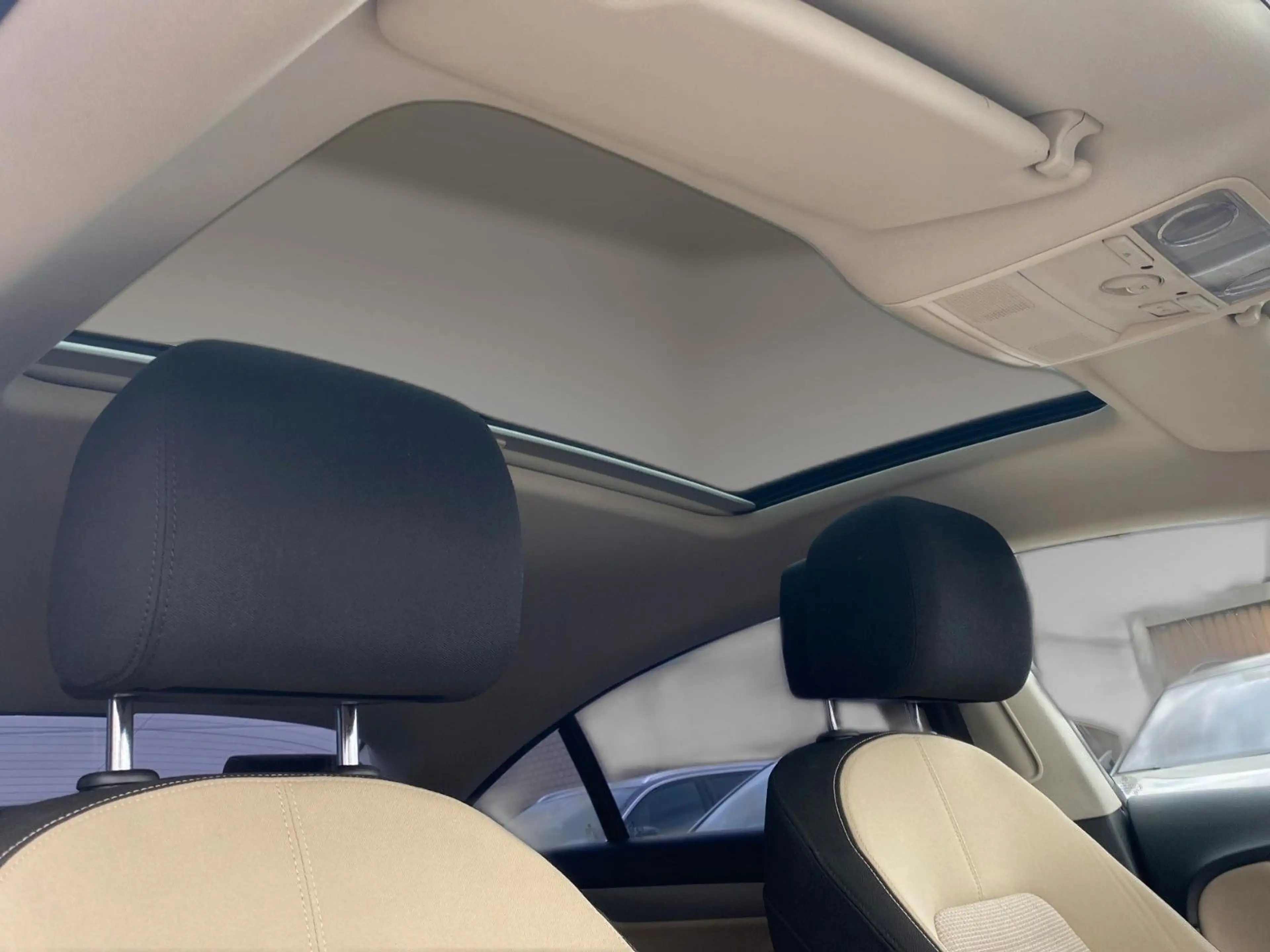 Volkswagen Passat CC 2.0 TDI DSG *Xenon*Navigation*Kamera* — photo 14