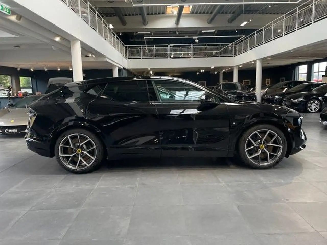 Lotus Eletre 2023