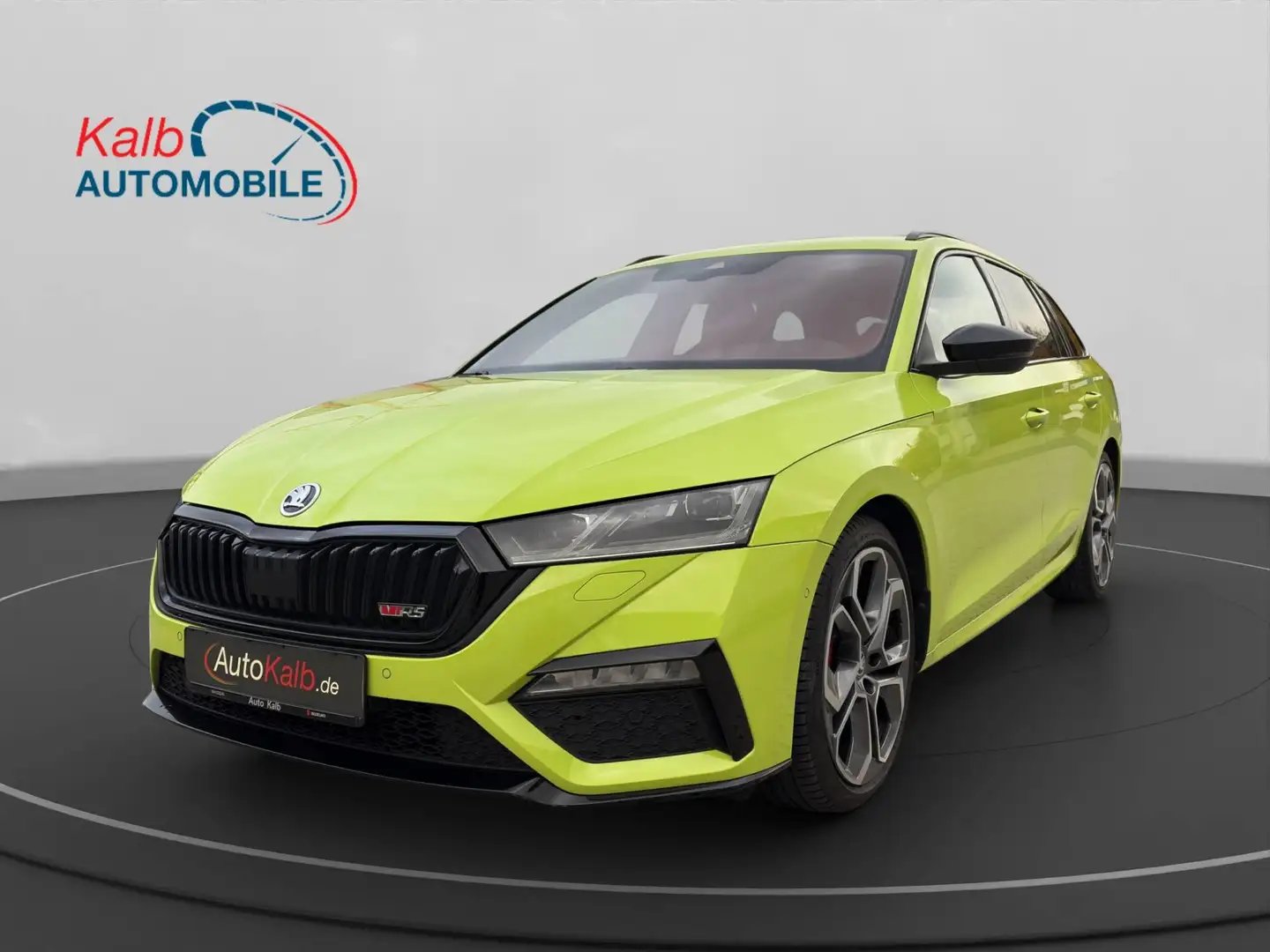 Skoda Octavia OCTAVIA COMBI RS PLUS 4x4+AHK+HUD+RFK+SHZ+LHZ Groen - 1