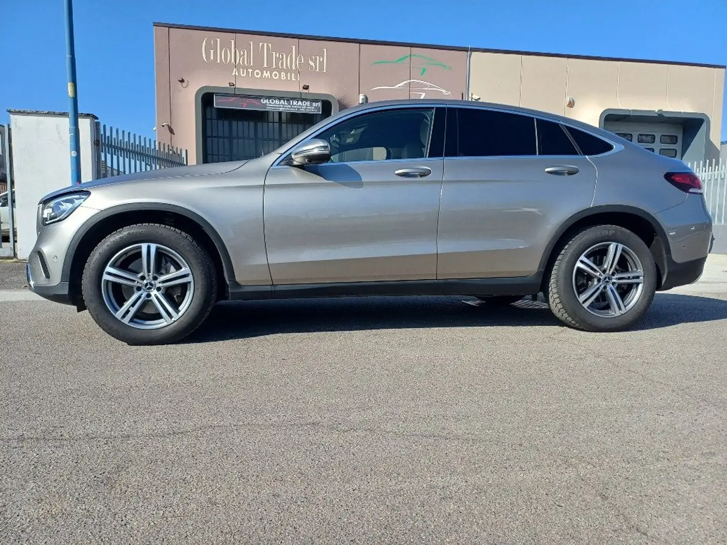 Mercedes-Benz GLC 300 d 4Matic Coupé Sport Unico Proprietario Full Bronzo - 1