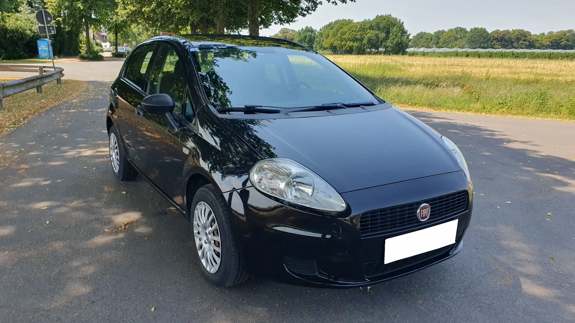 Fiat Grande Punto 1.2 Klima 2.Hd. 80.000 km Noir - 1