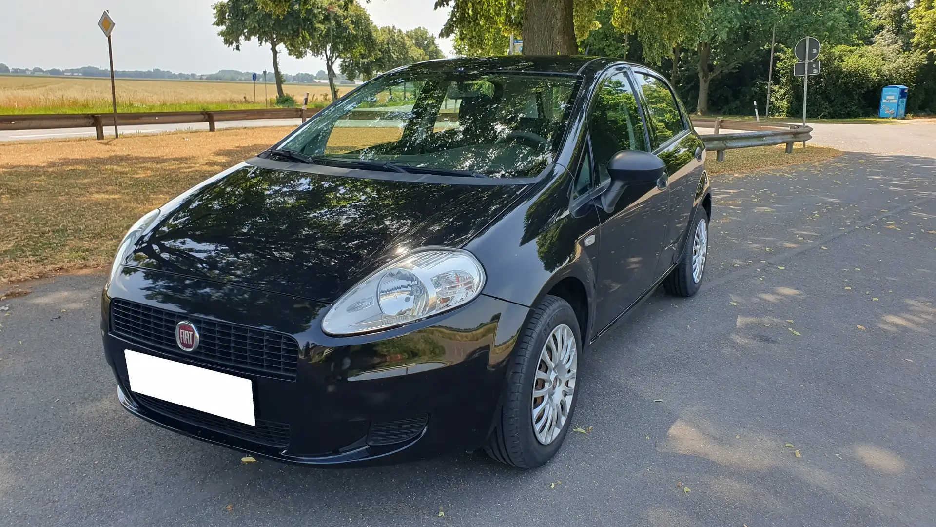 Fiat Grande Punto 1.2 Klima 2.Hd. 80.000 km Noir - 2