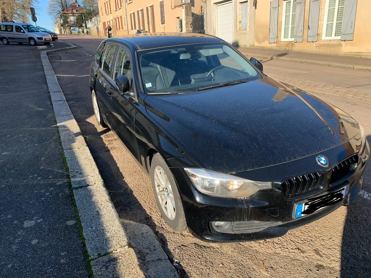 BMW 320 Touring 320d 184 ch 125 g Lounge - 1