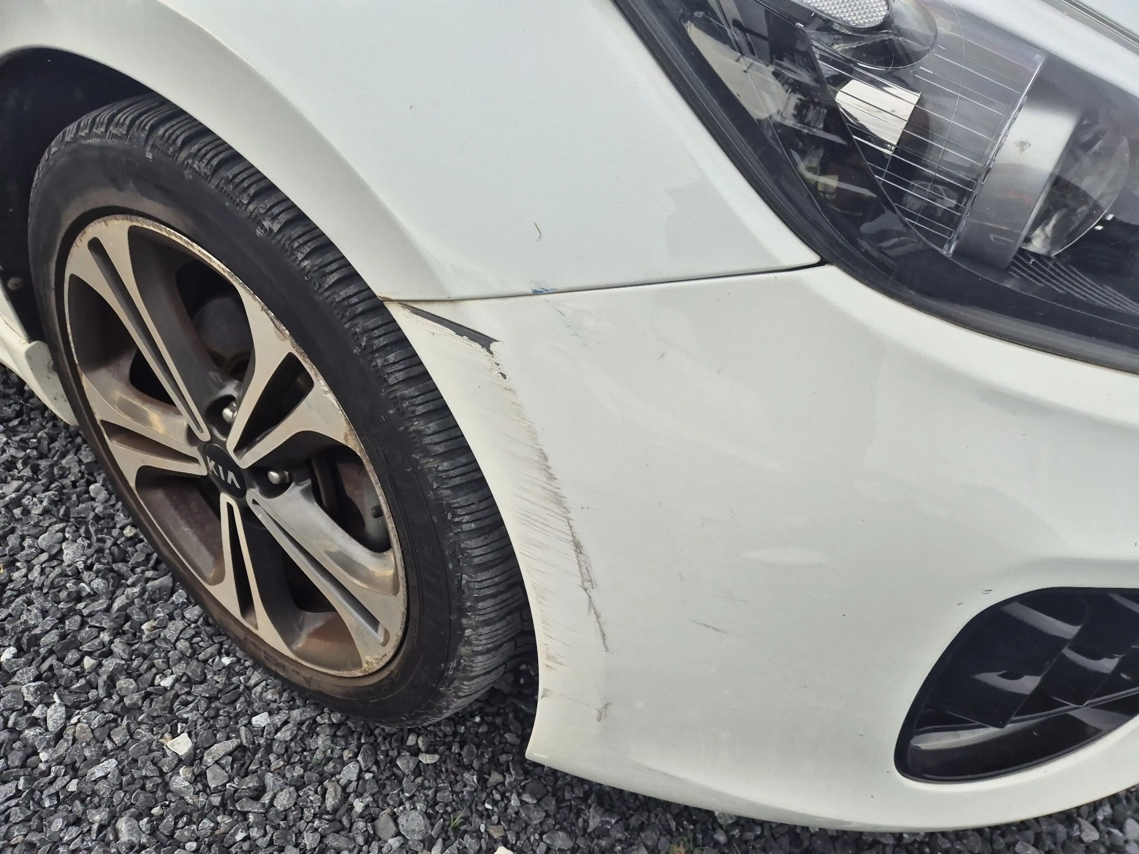 Kia Ceed / cee'd 1.0 T-GDi GT Line ISG / Marchand ou Export — photo 9