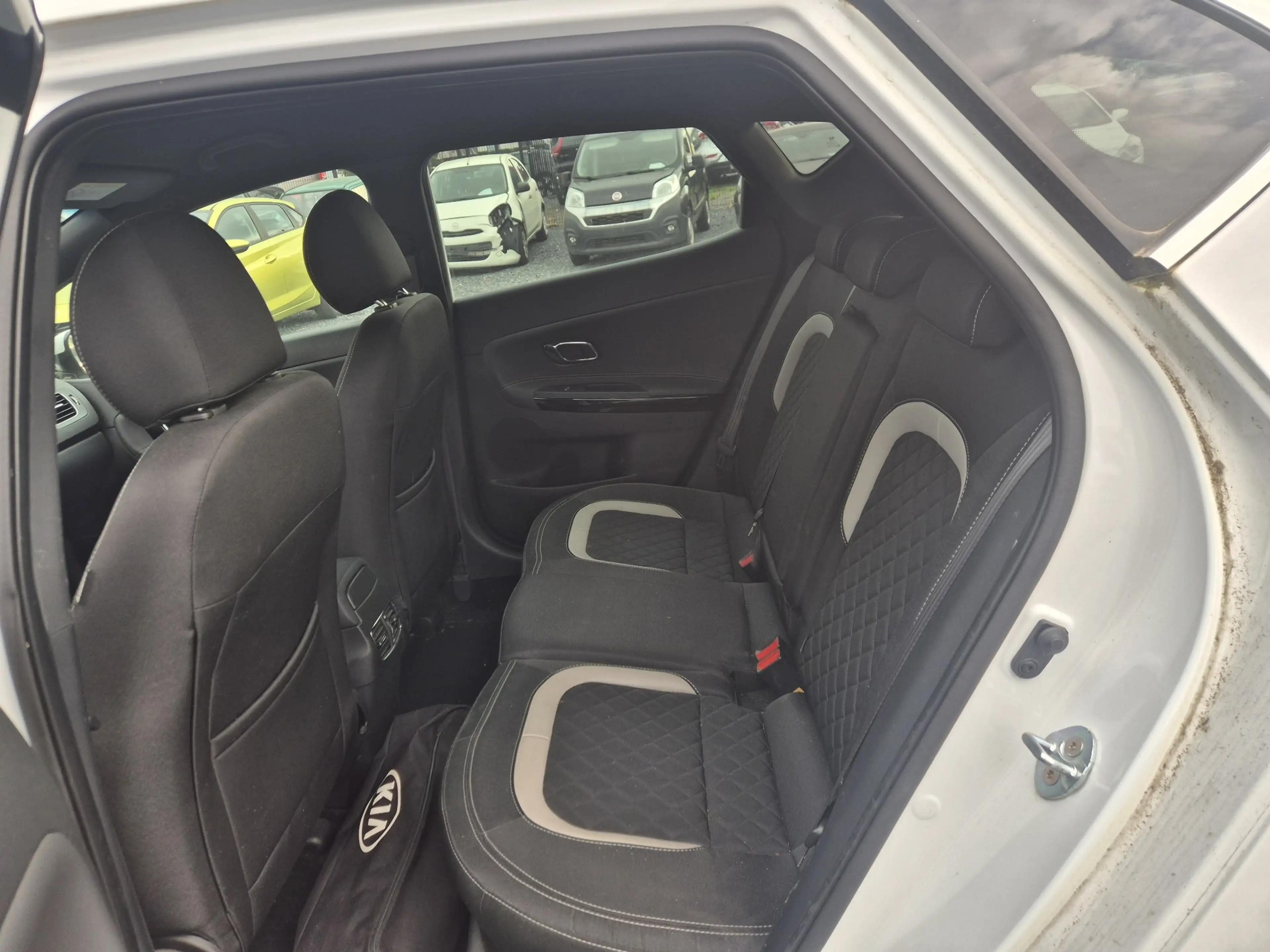 Kia Ceed / cee'd 1.0 T-GDi GT Line ISG / Marchand ou Export — photo 12