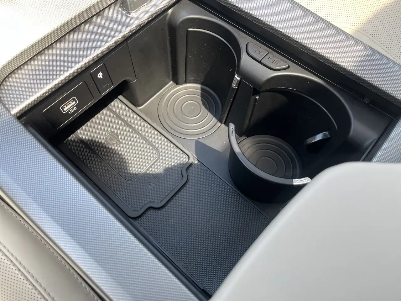 Hyundai PALISADE снимка Hyundai PALISADE