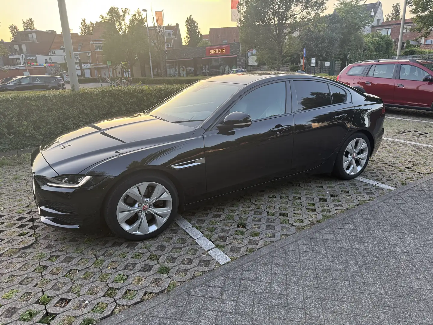 Jaguar XE D180 Aut. S - 2
