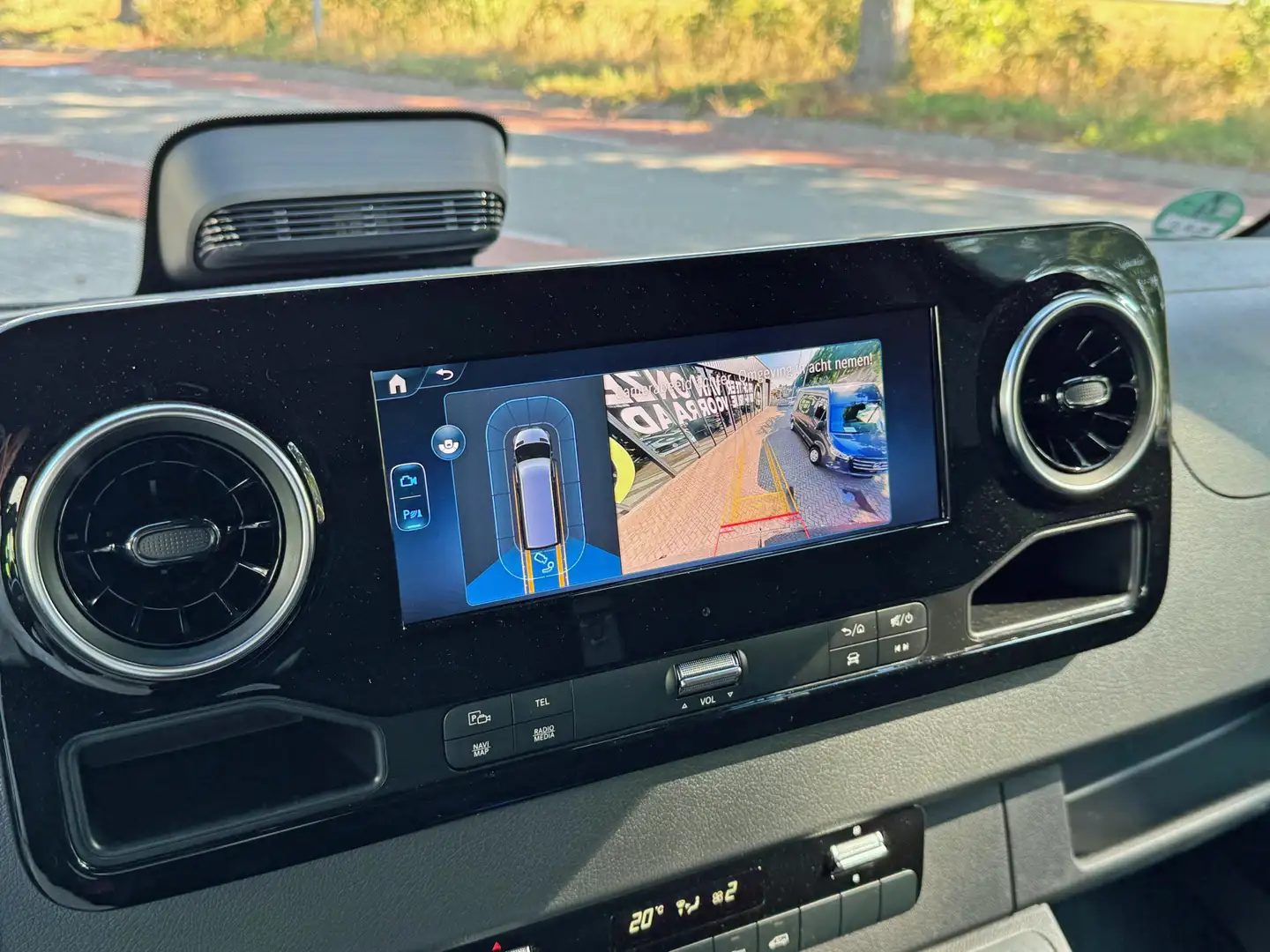 Mercedes-Benz Sprinter 319 Pro L2H2 BPM vrij 9G-Tronic Mbux Navi Led Kopl Zwart - 2