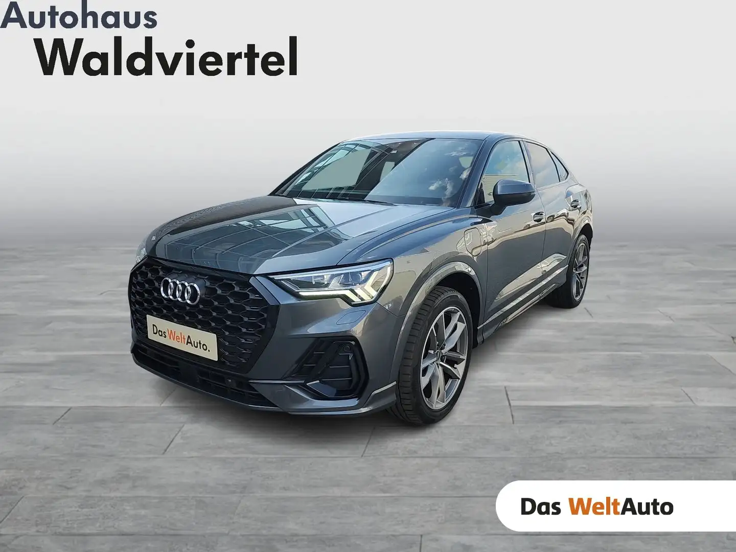 Audi Q3 e-tron 45 TFSI e S line ext Grau - 1