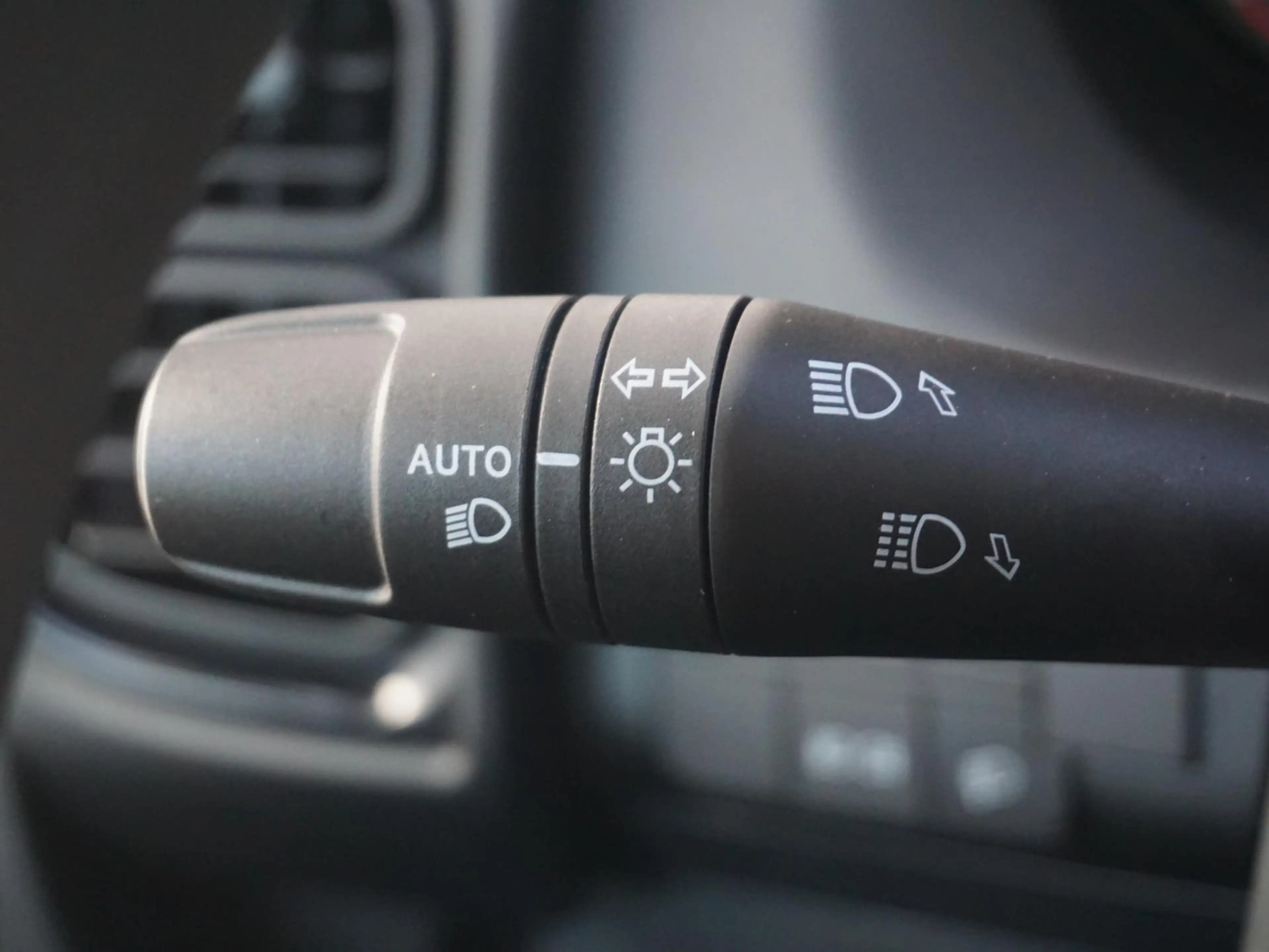 Opel Movano-e Electric 3.5t L4H2 Zwaar 110 kWh DPD — photo 15
