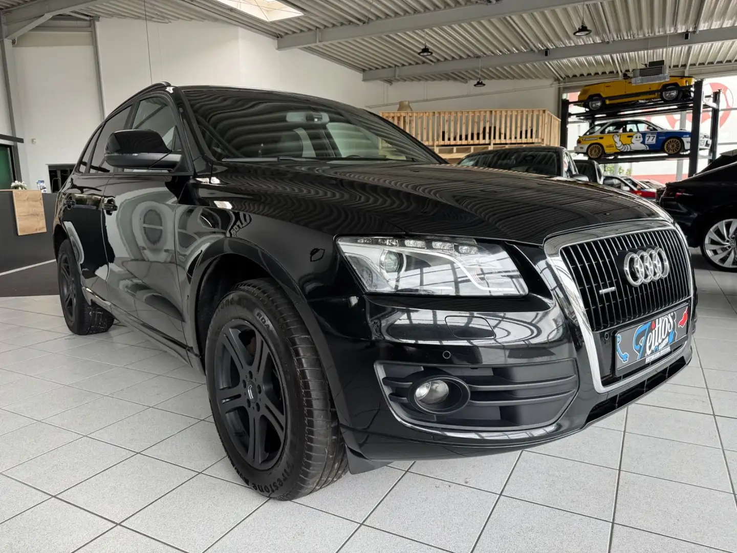 Audi Q5 3.0 V6 TDI  quattro *Leder*Navi*StHz*Xenon* Schwarz - 2