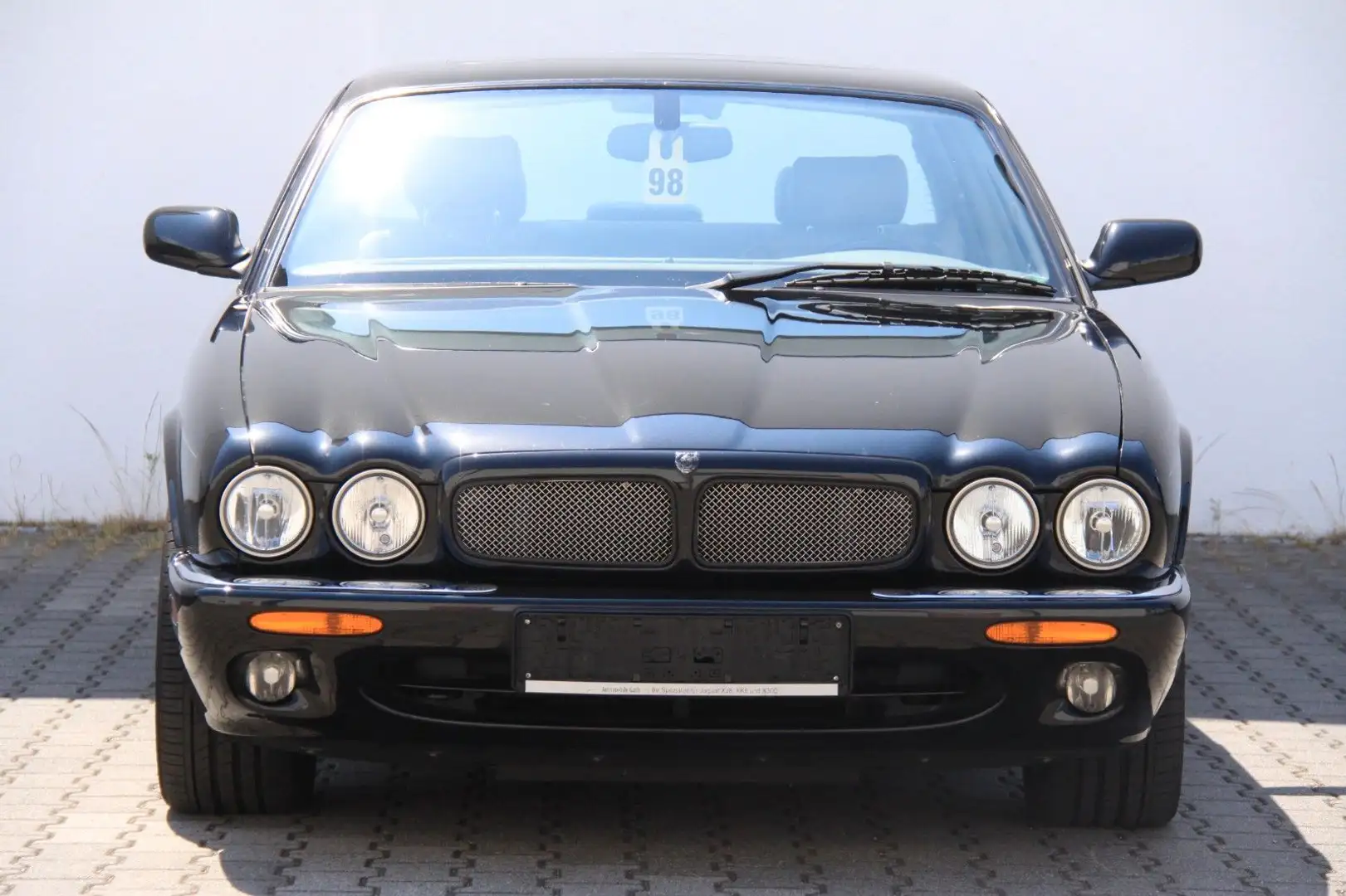 Jaguar XJR Top gepflegter XJR mit 2 Jahre Garantie Чорний - 1