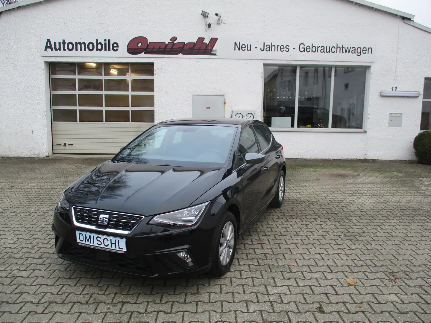 SEAT Ibiza 1.0 TSI Xellence LED Kamera PDC SHZ NAVI Schwarz - 1