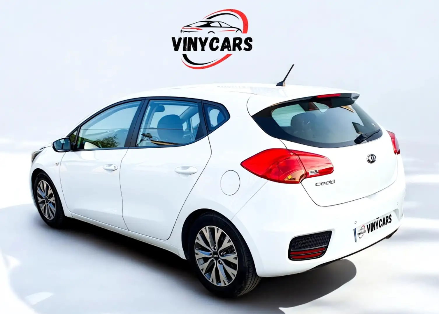 Kia Ceed / cee'd 1.4 CVVT Concept Plus Blanco - 2