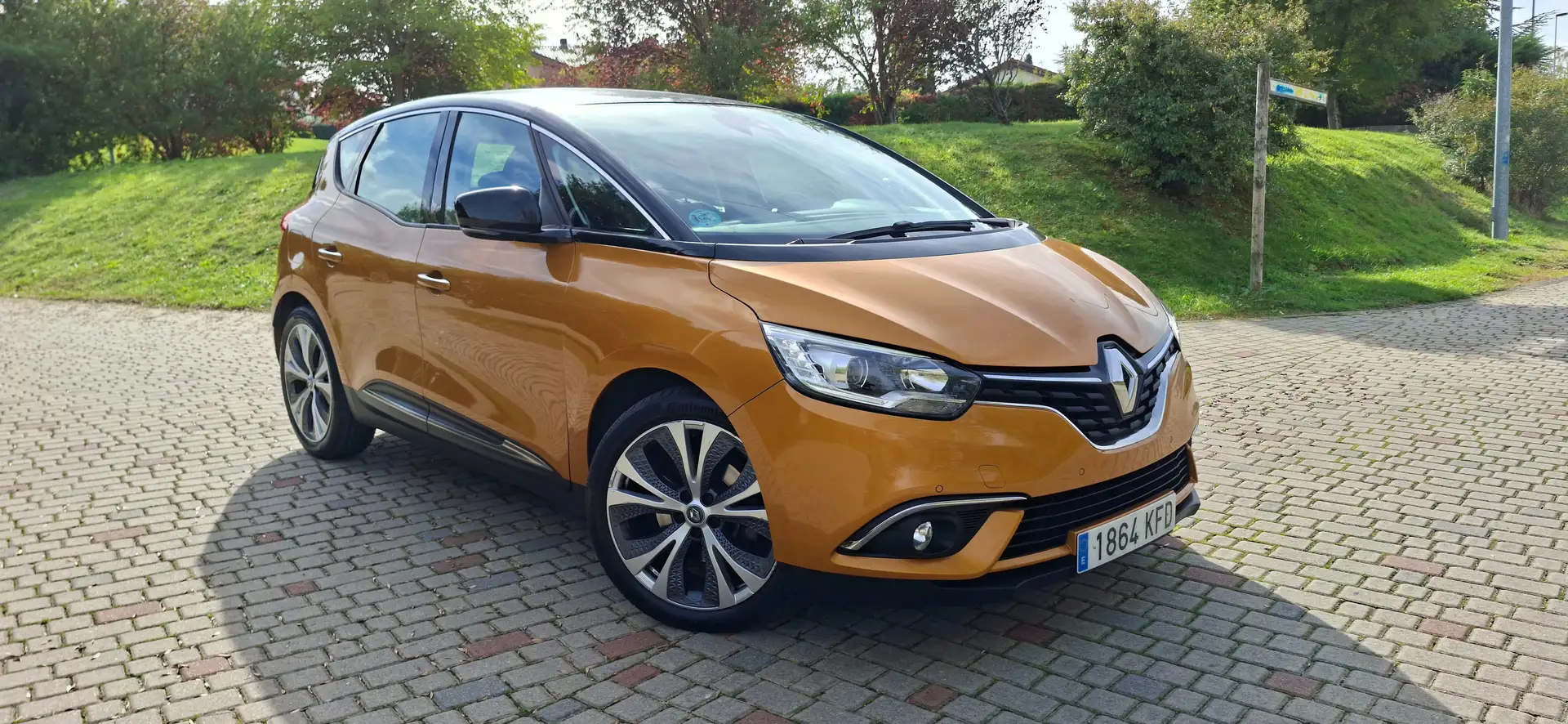 Renault Scenic 1.5dCi Zen 81kW Naranja - 2