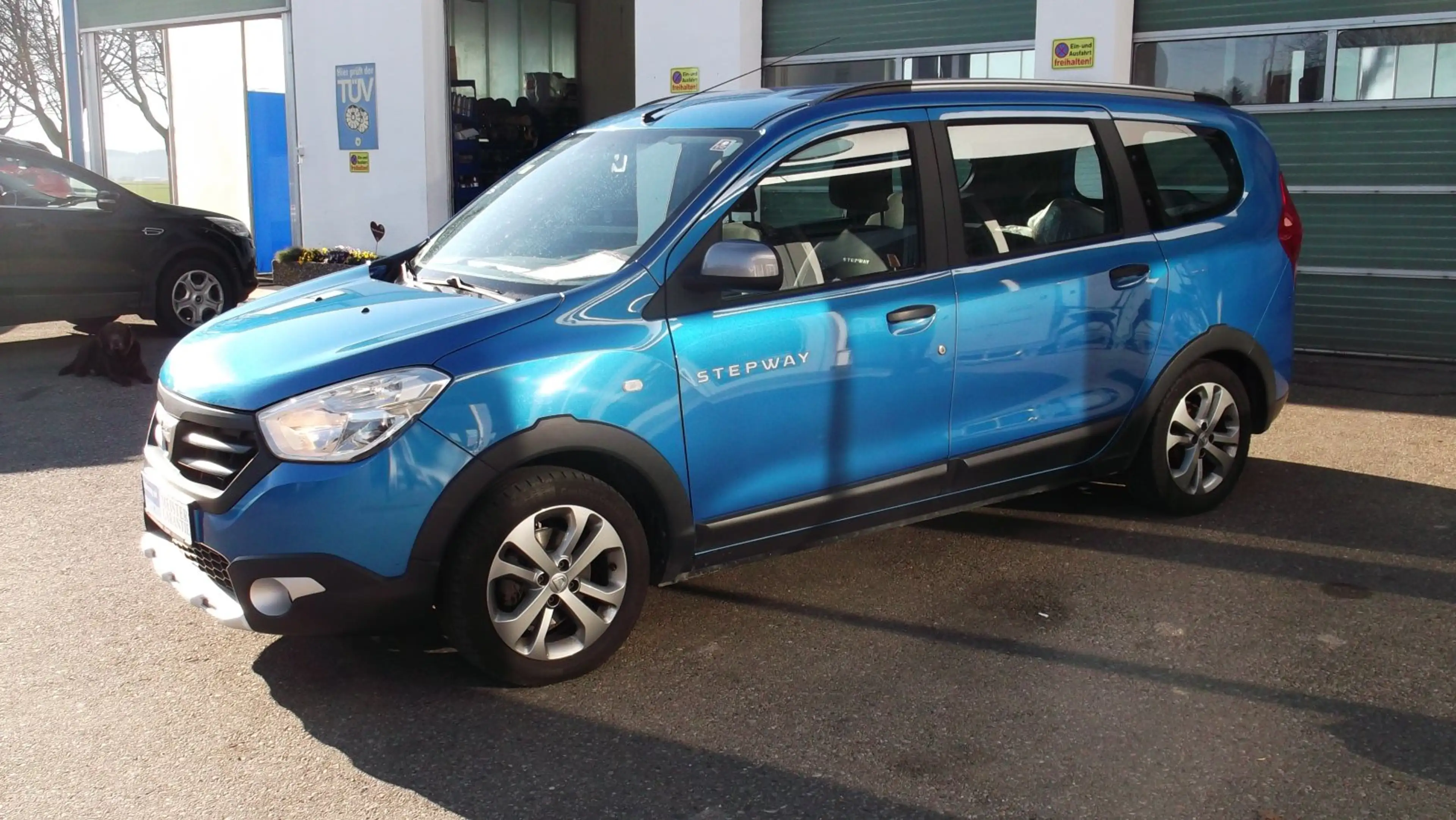 Dacia Lodgy 1.2 TCe 115 Stepway Start&Stop (EURO 6) 1.2 TCe 11 — photo 3