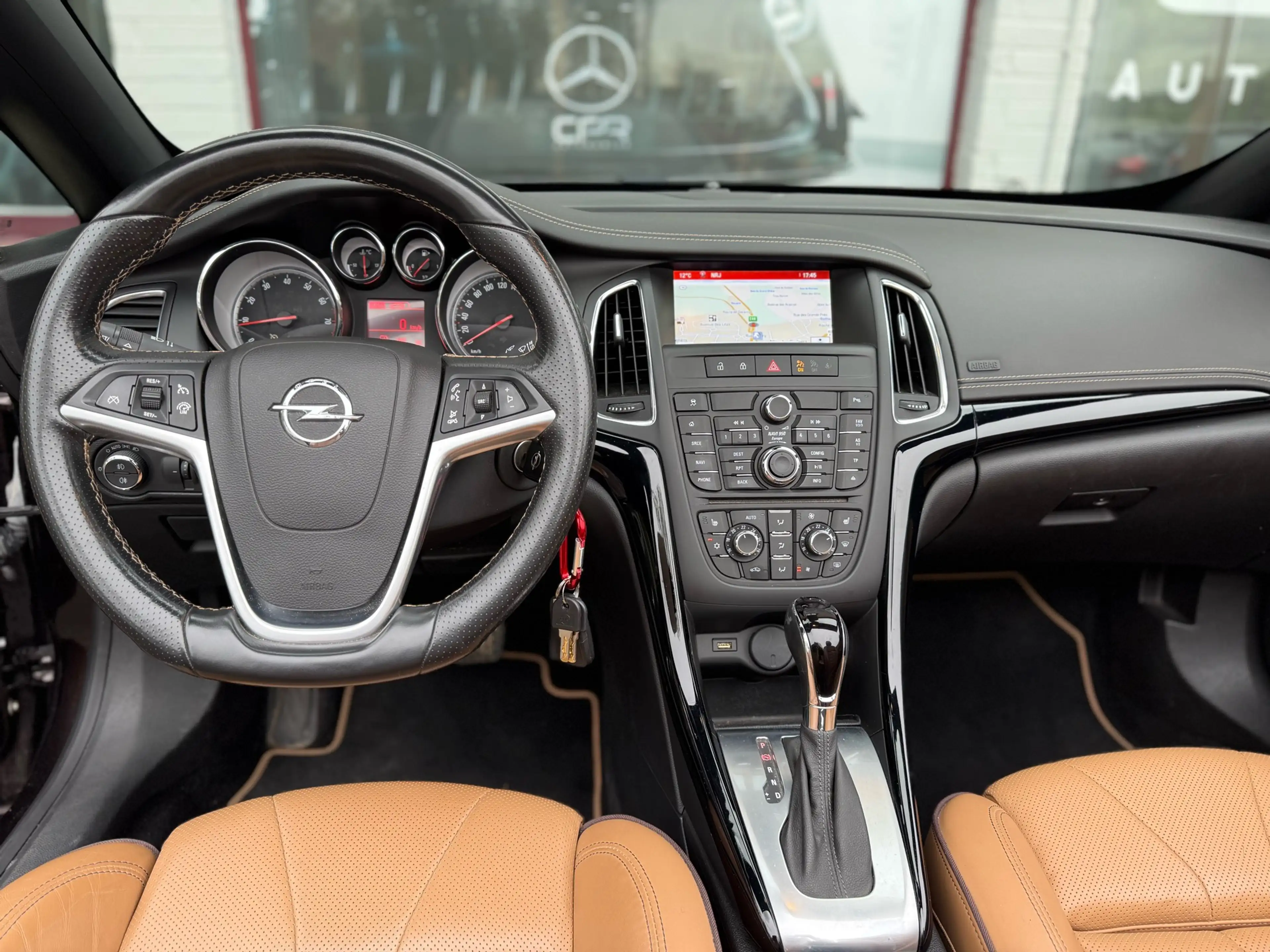 Opel Cascada 1.6 i Turbo * GPS * CUIR CHAU/REFROI * CLIM AUTO — photo 10